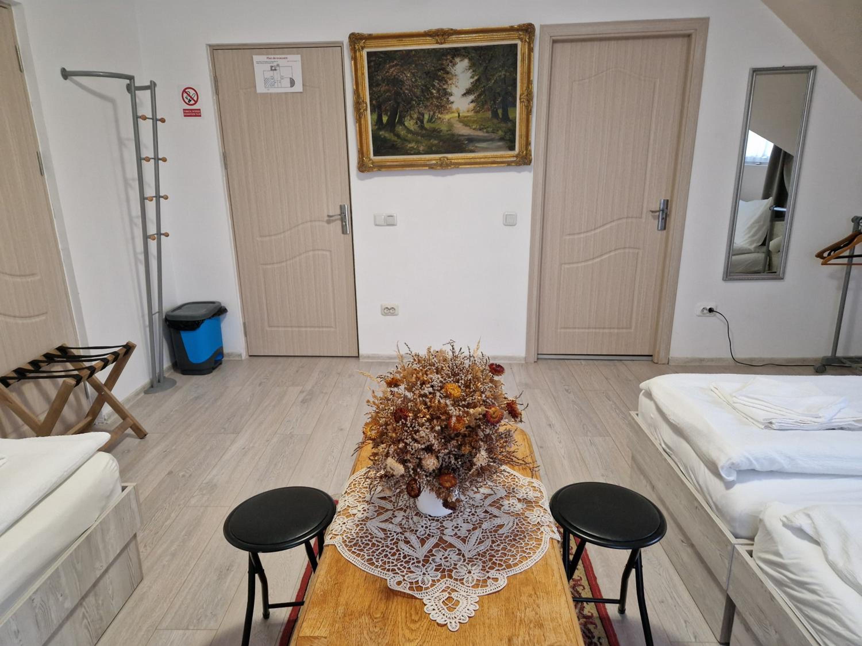 Triple Room - Photo 5