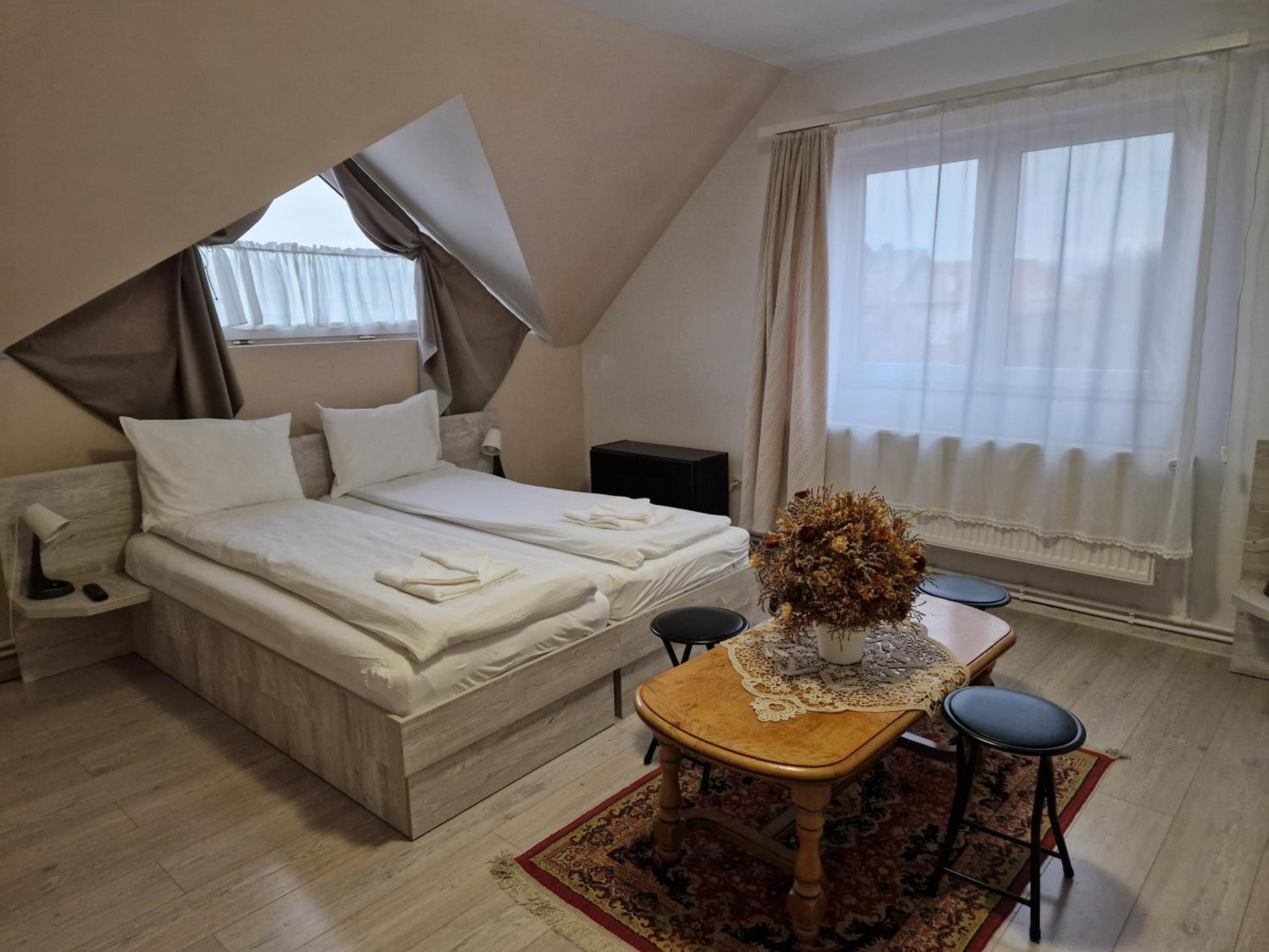Triple Room - Photo 2