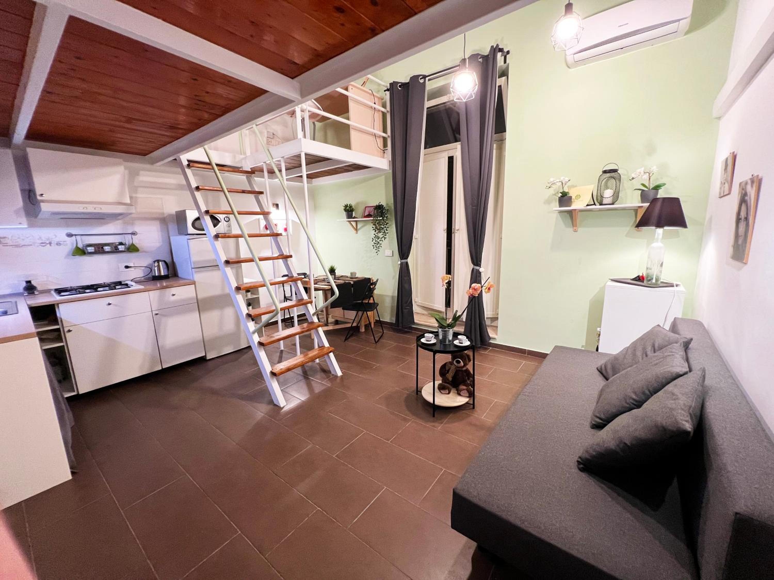 One-Bedroom Apartment