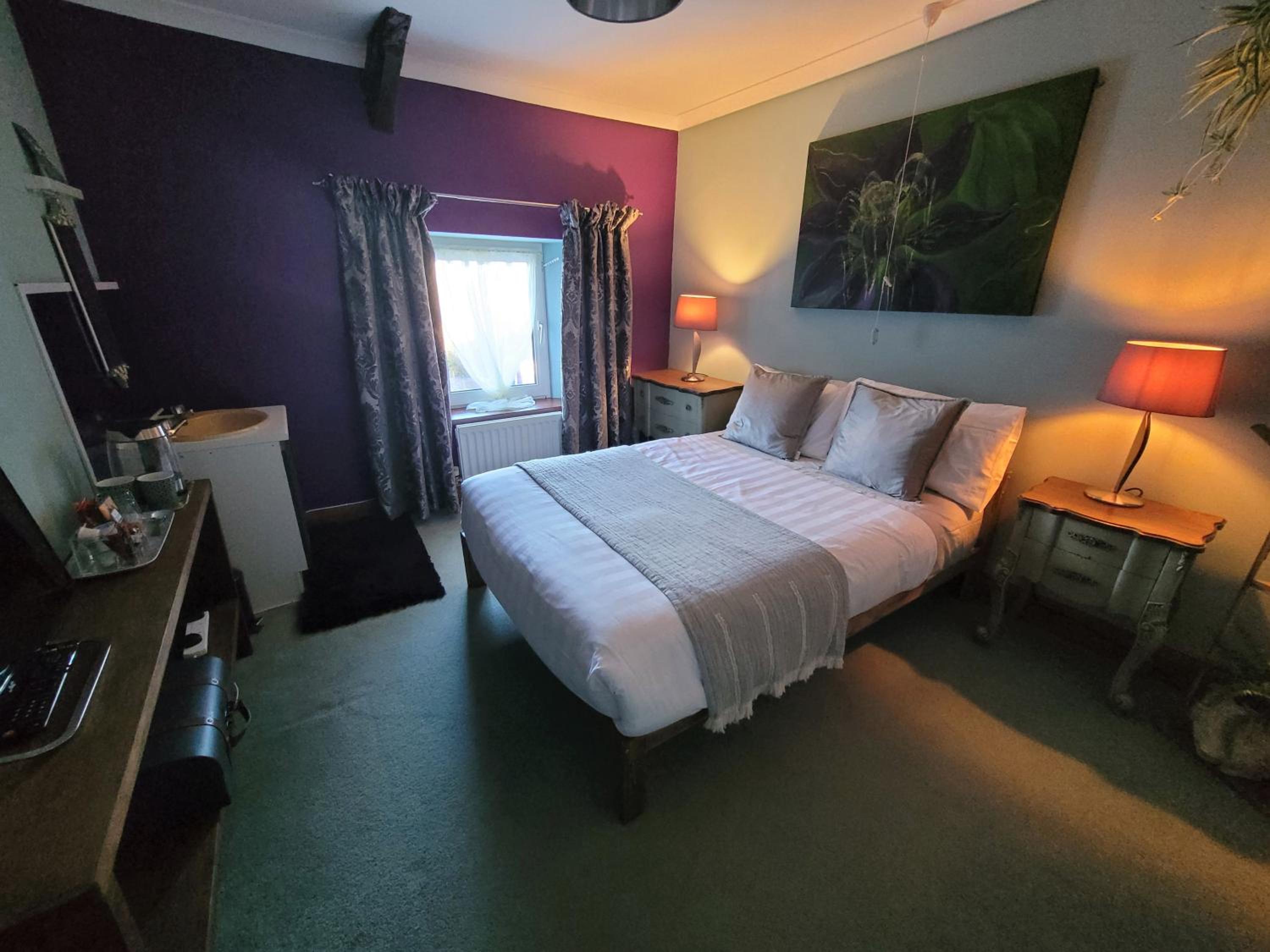 Double Room with Private Bathroom - Photo 1