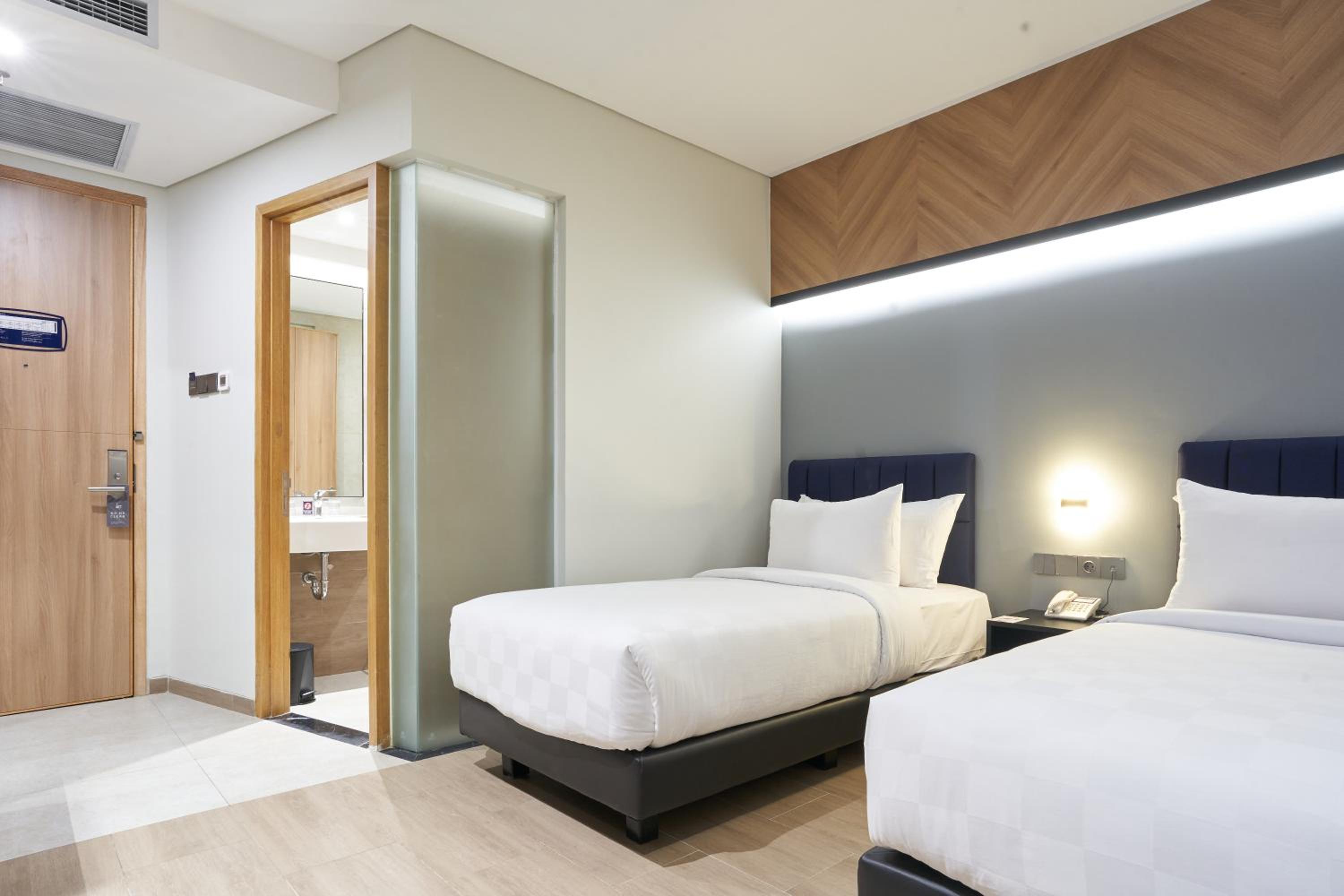 Superior Twin Room - Photo 3