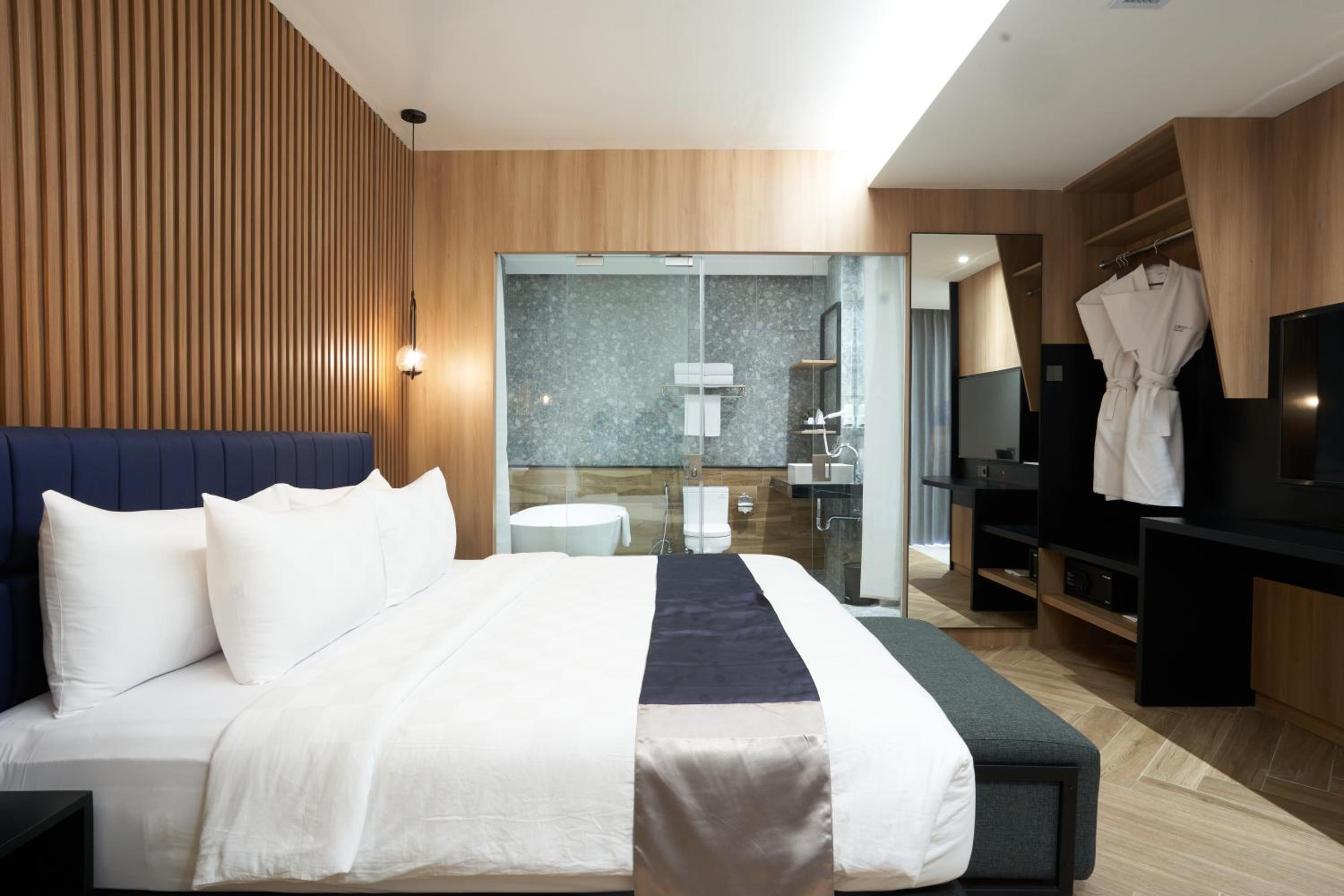 King Room - Photo 10