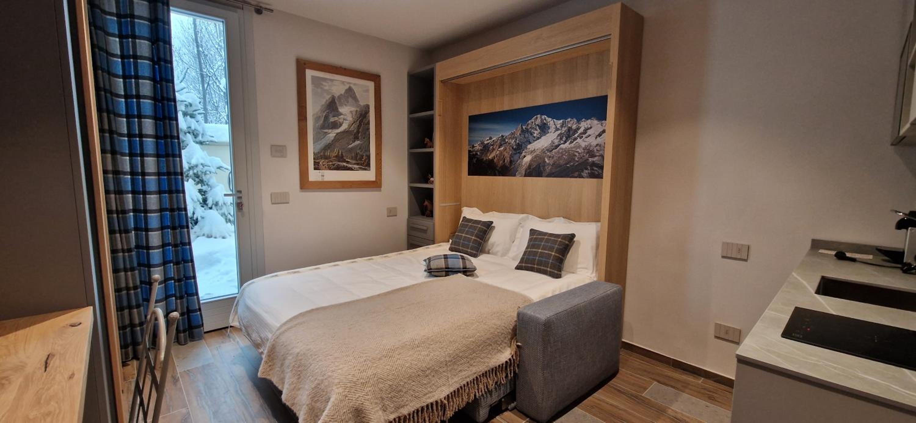 Double Room With Terrace