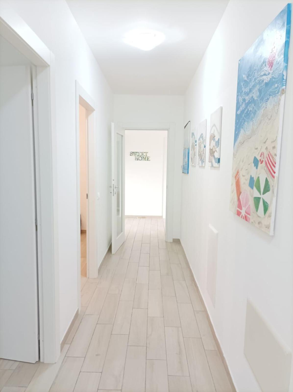 Three-Bedroom House photo 3