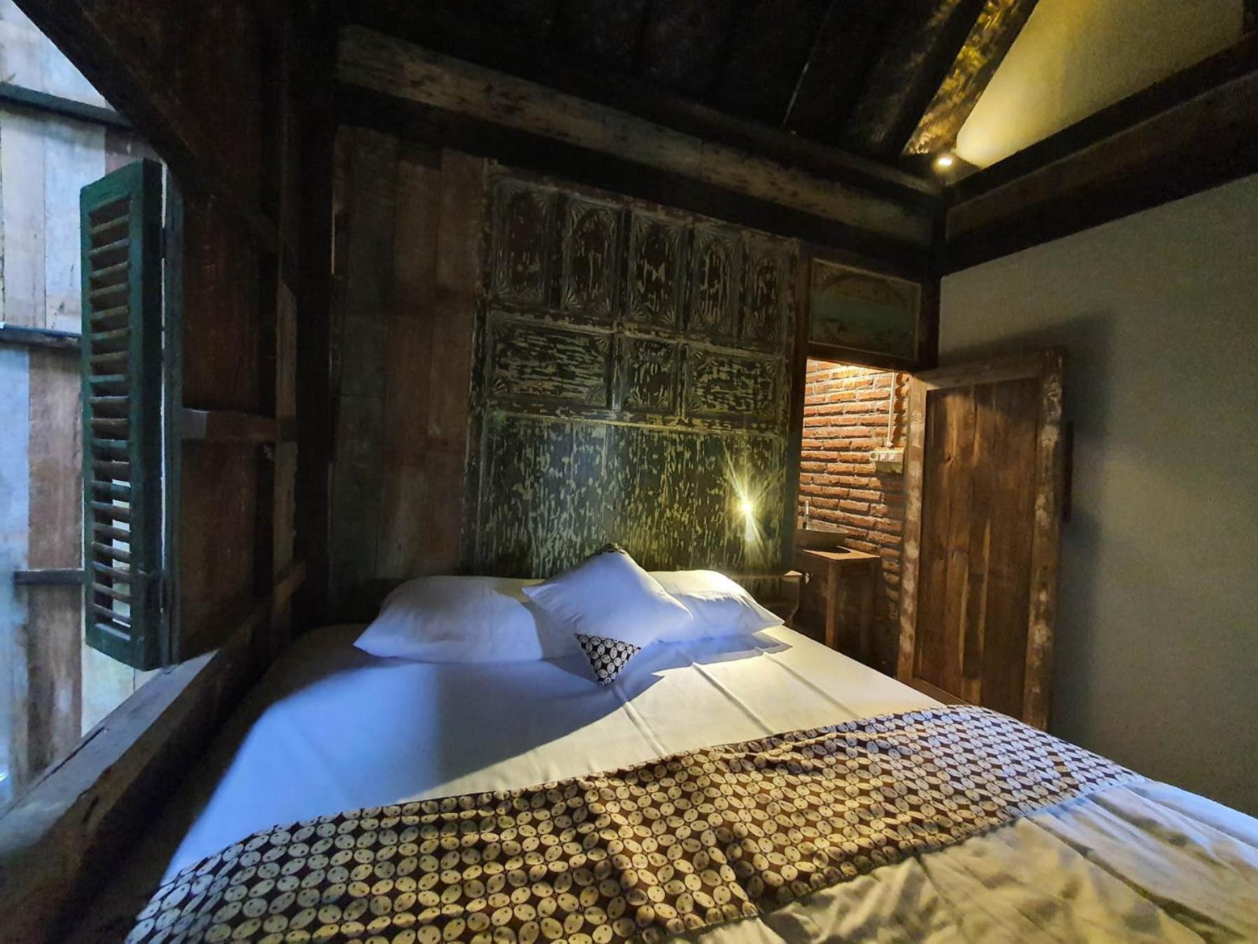 Double Room with Private Bathroom - Photo 1