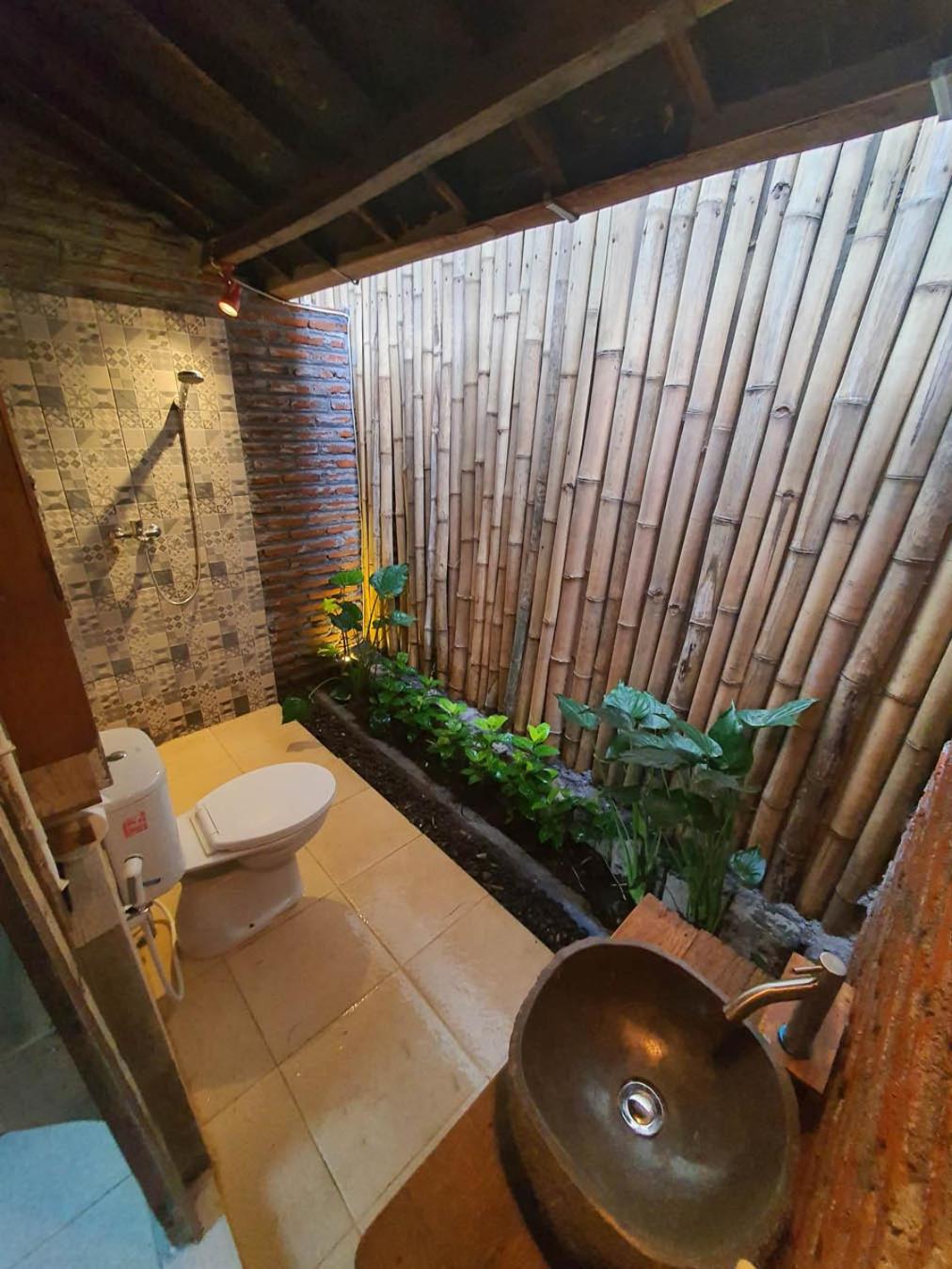 Double Room with Private Bathroom - Photo 7