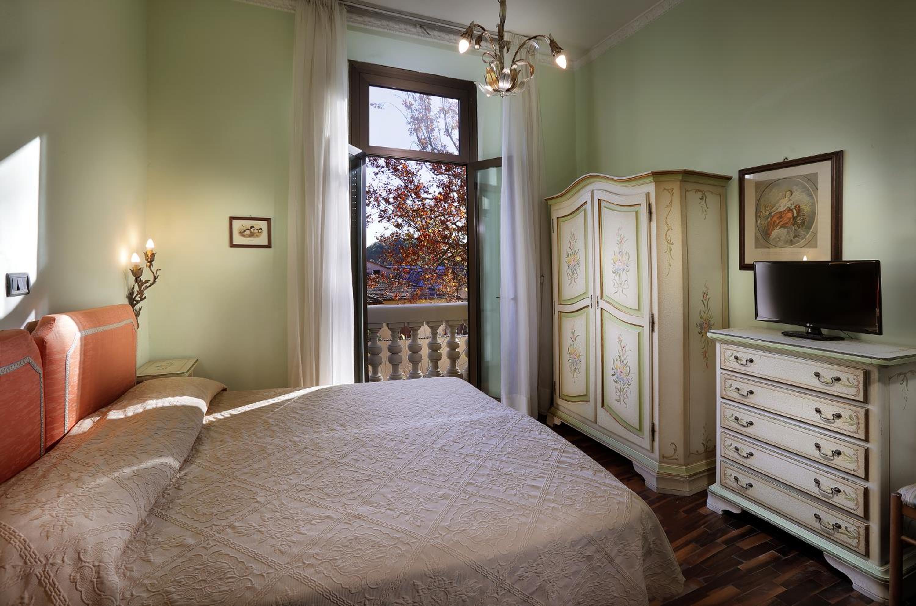 Double or Twin Room with Private Bathroom photo 1