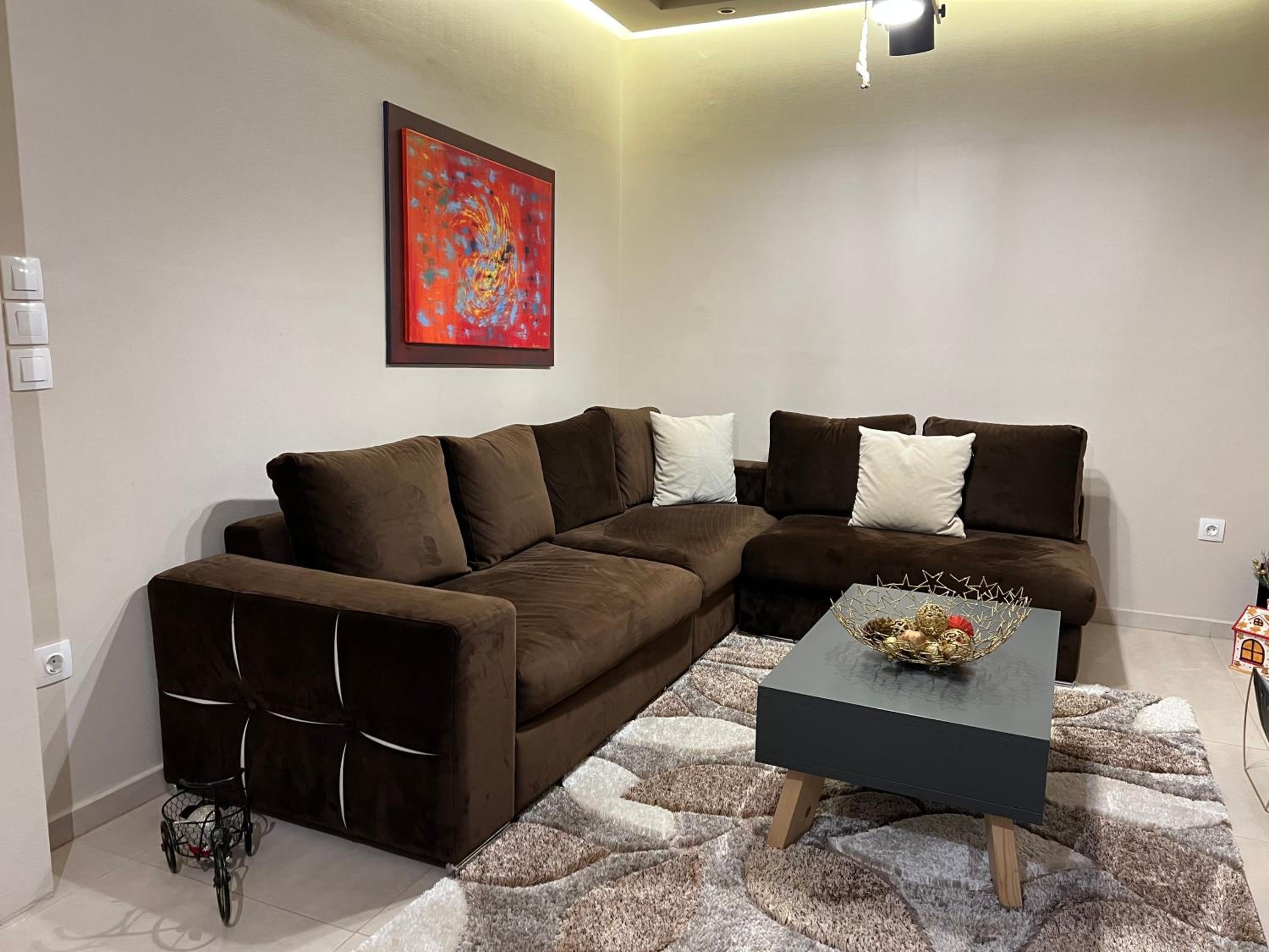 Two-Bedroom Apartment - Photo 21
