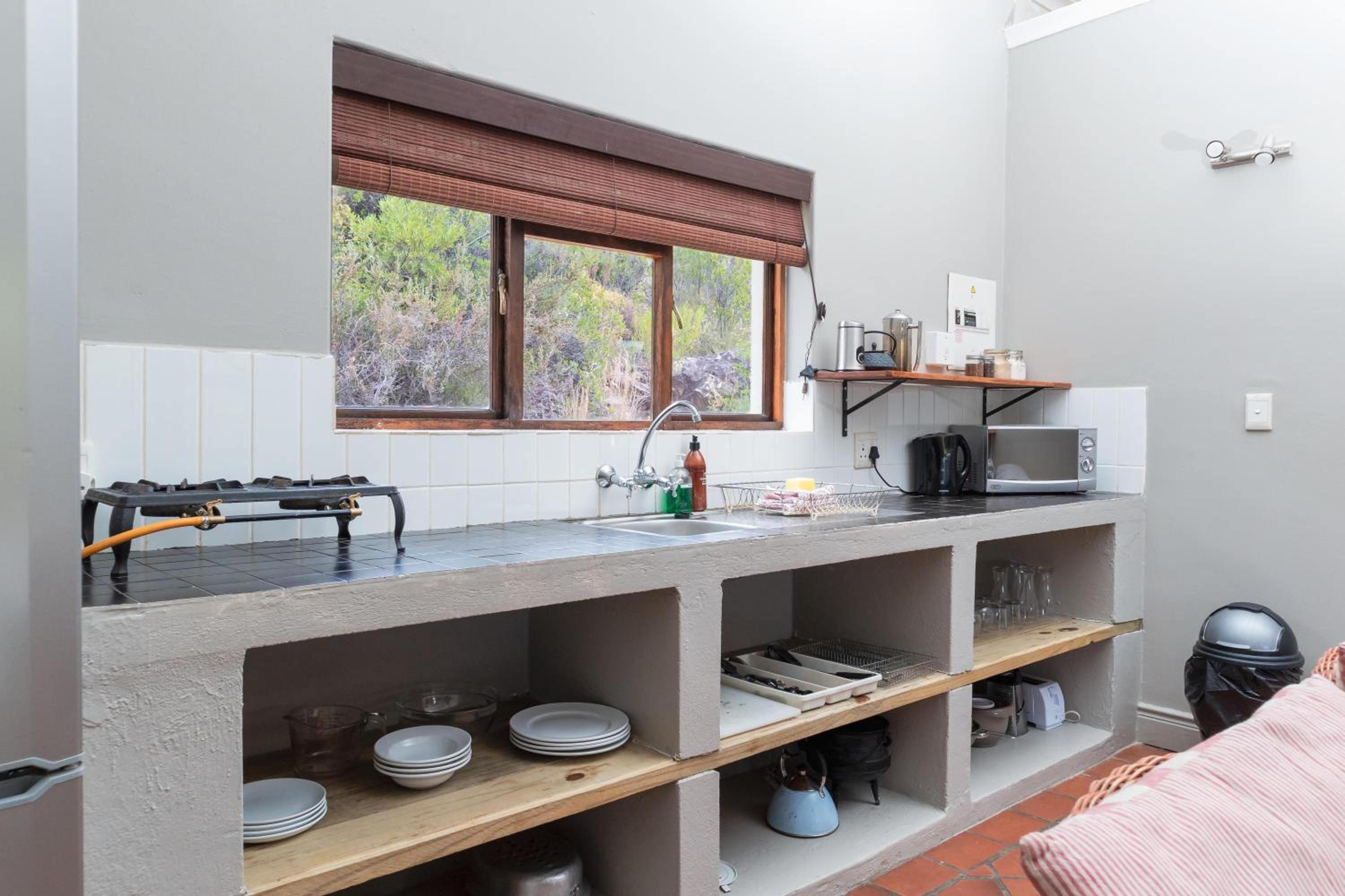 Two-Bedroom Cottage - Photo 3