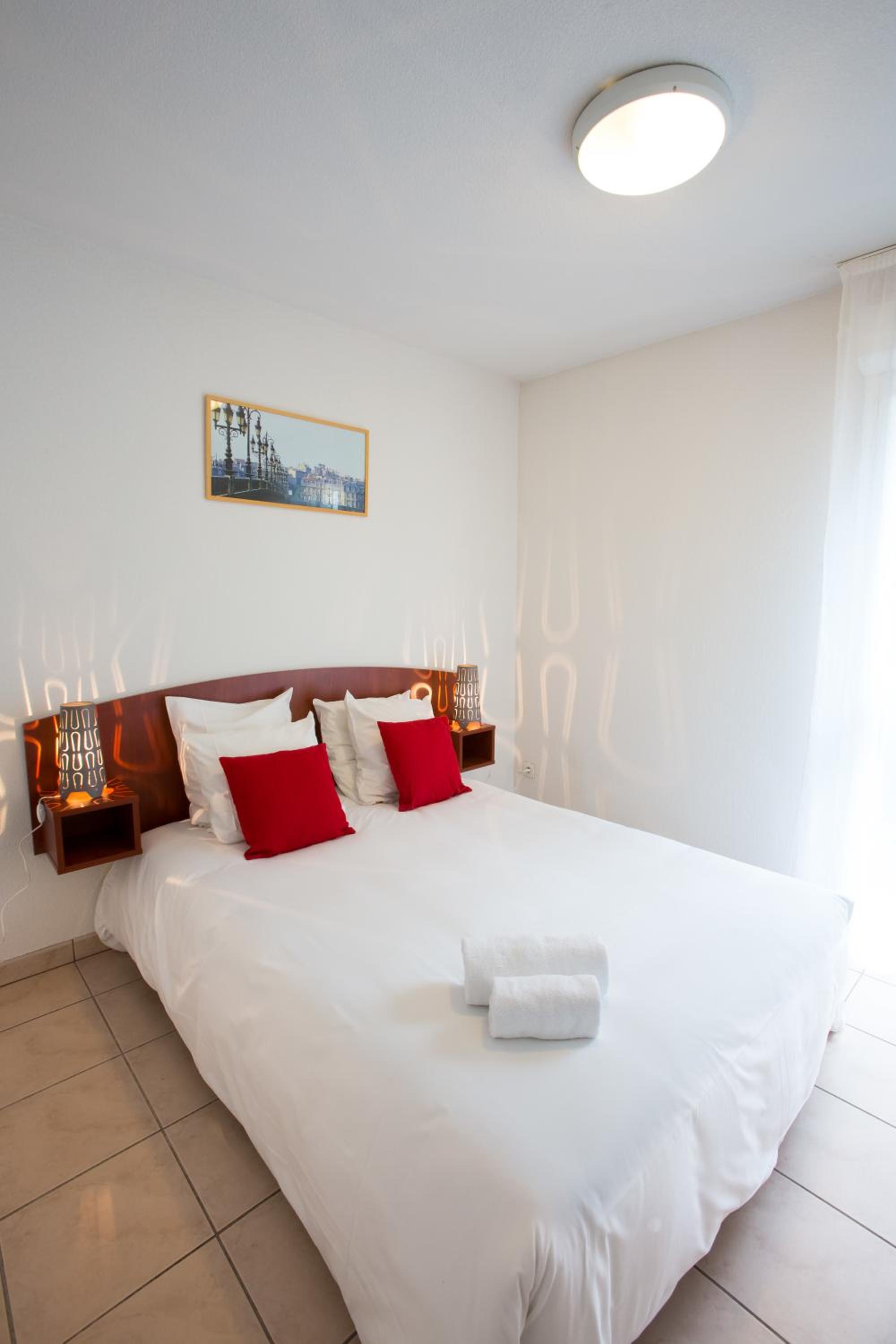 Apartment (2-4 Adults) photo 3
