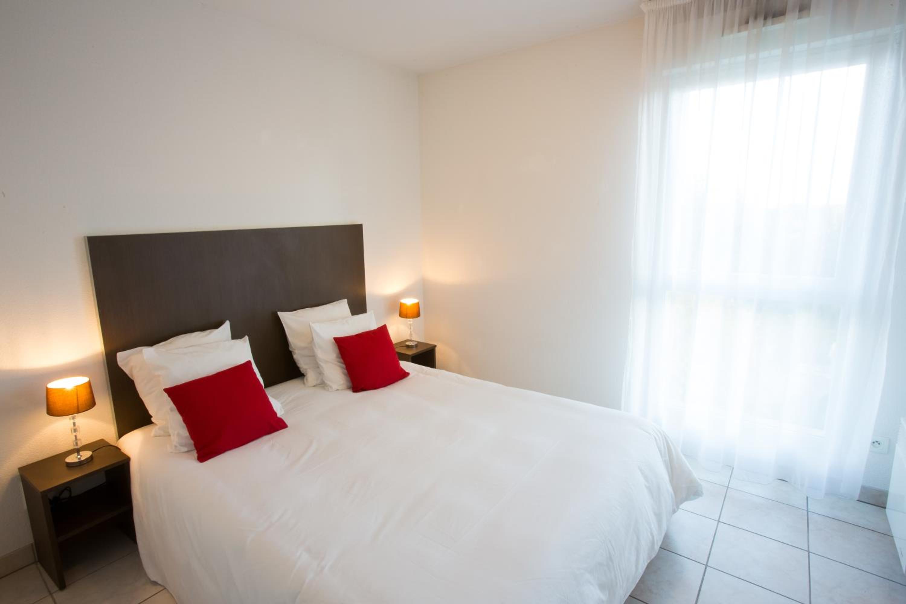 Apartment (1-6 adults) photo 2