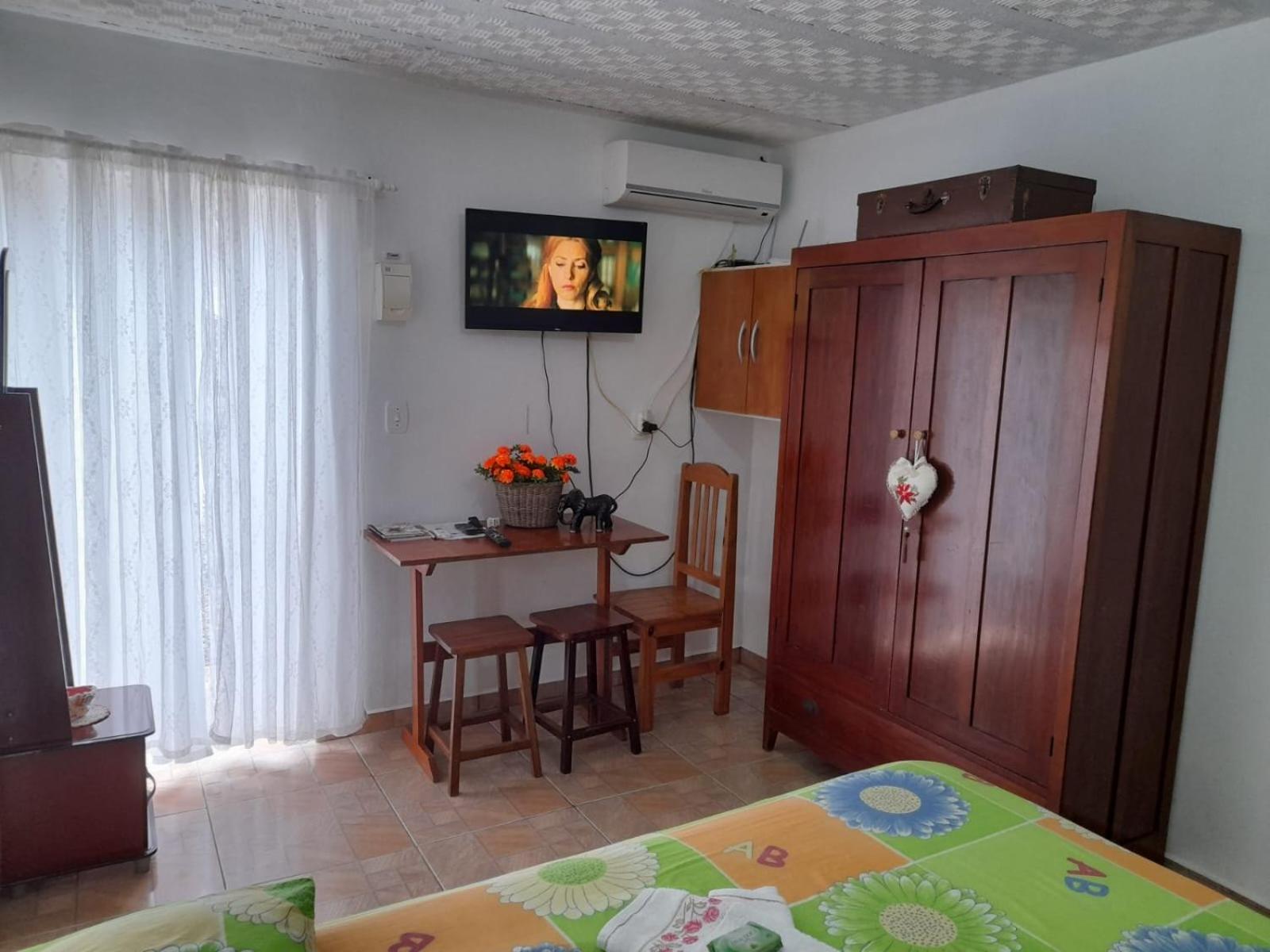 One-Bedroom House photo 1