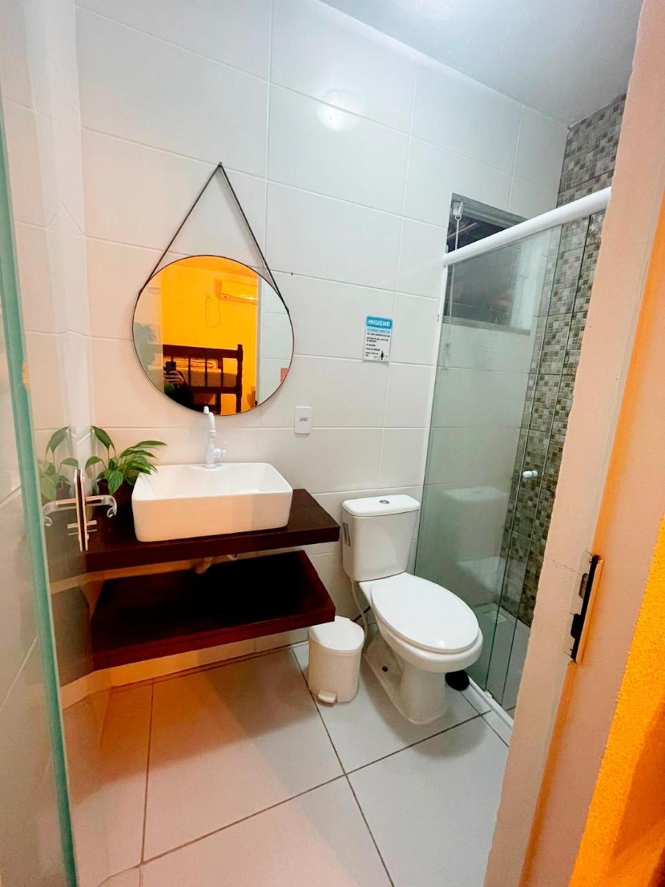 Quadruple Room with Private Bathroom - Photo 11