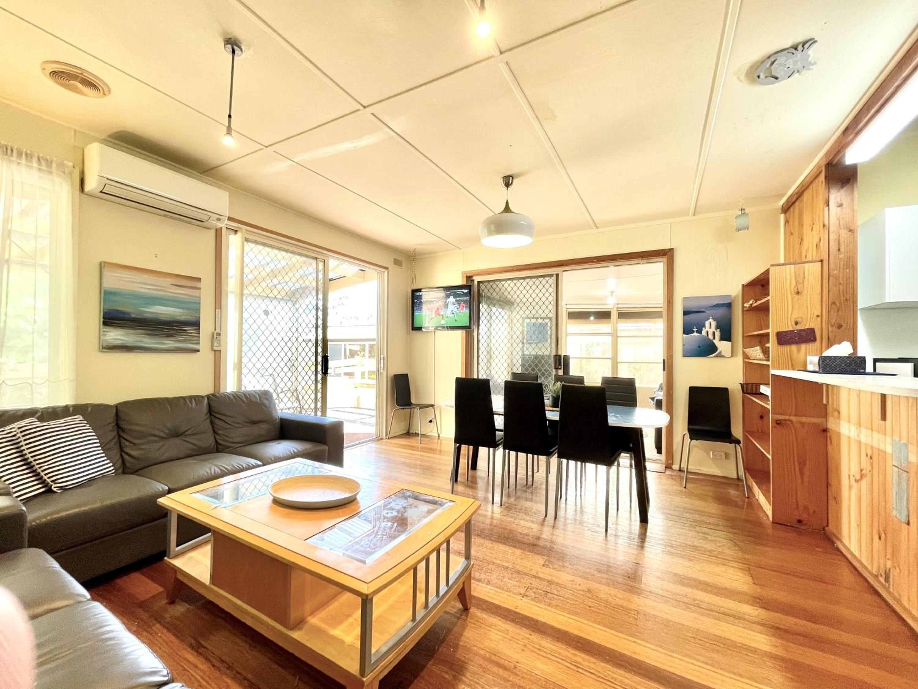 Four-Bedroom House photo 3