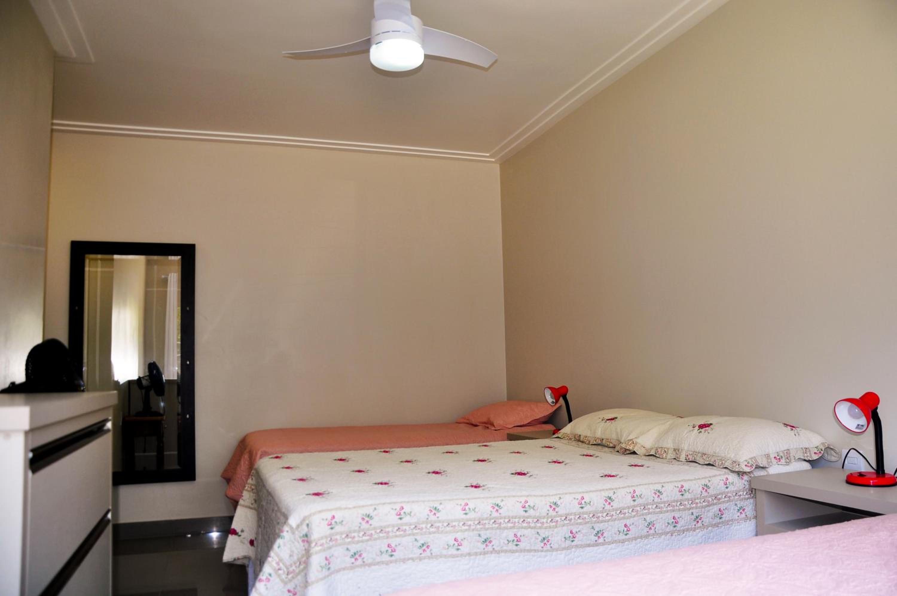 Three-Bedroom House photo 3