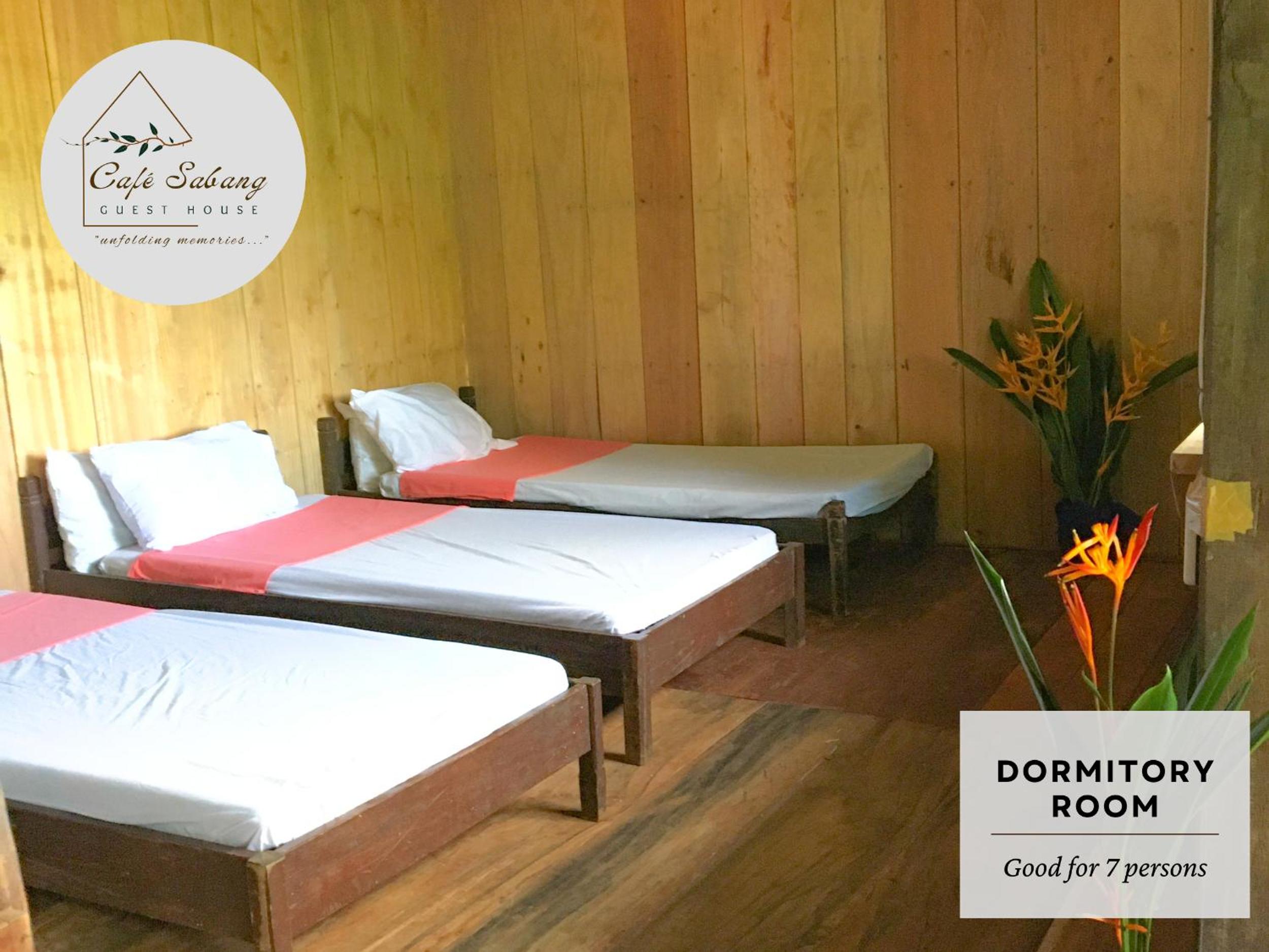 Bed in 6-Bed Mixed Dormitory Room photo 1