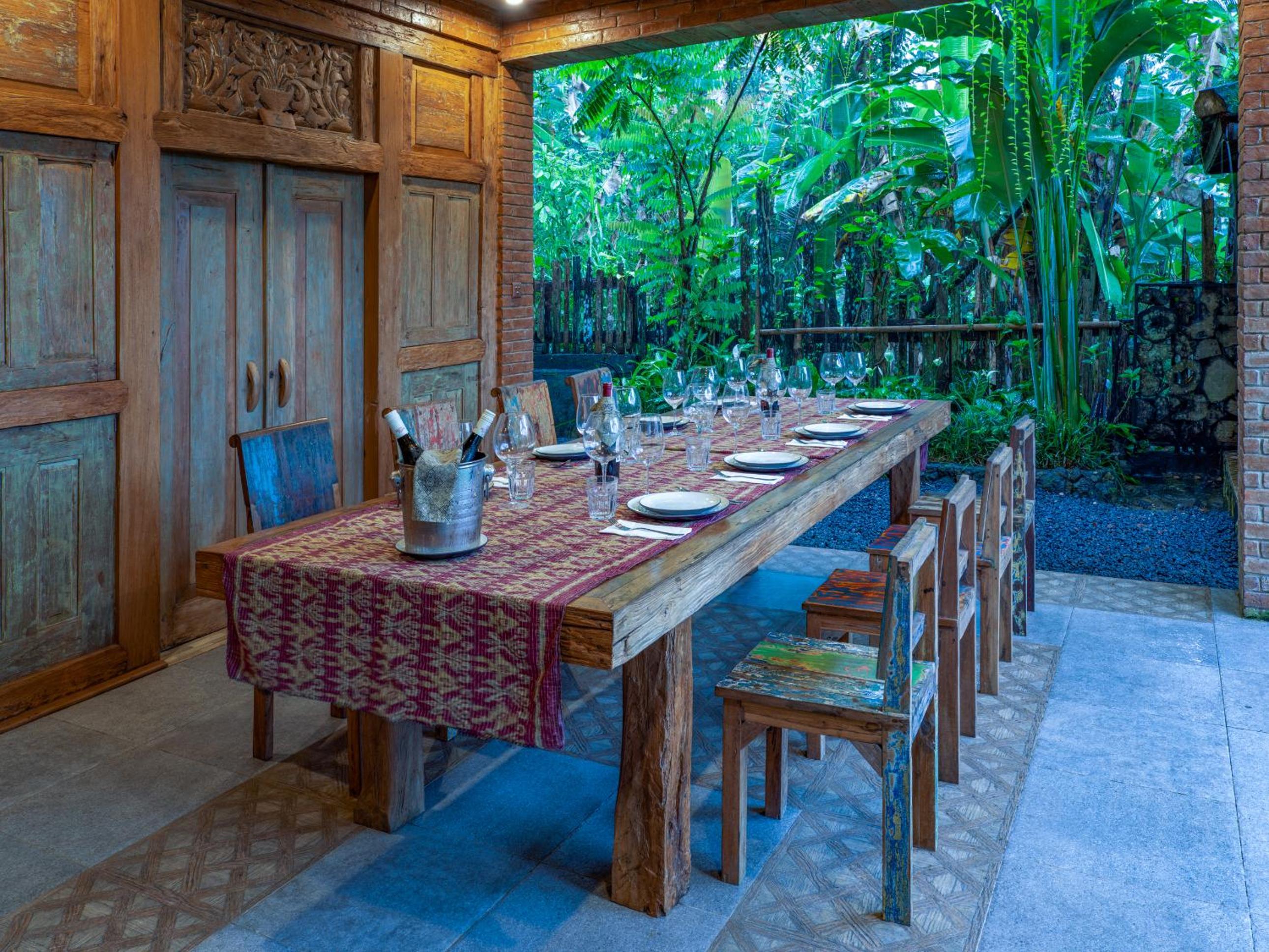 Four-Bedroom Villa - Photo 2