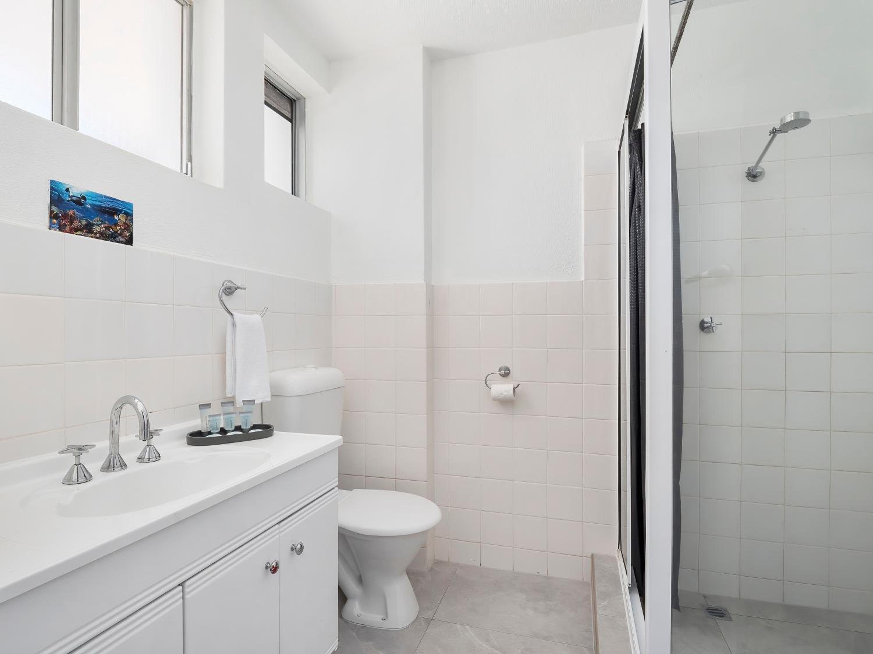 Twin Room (not pet friendly) - Photo 4