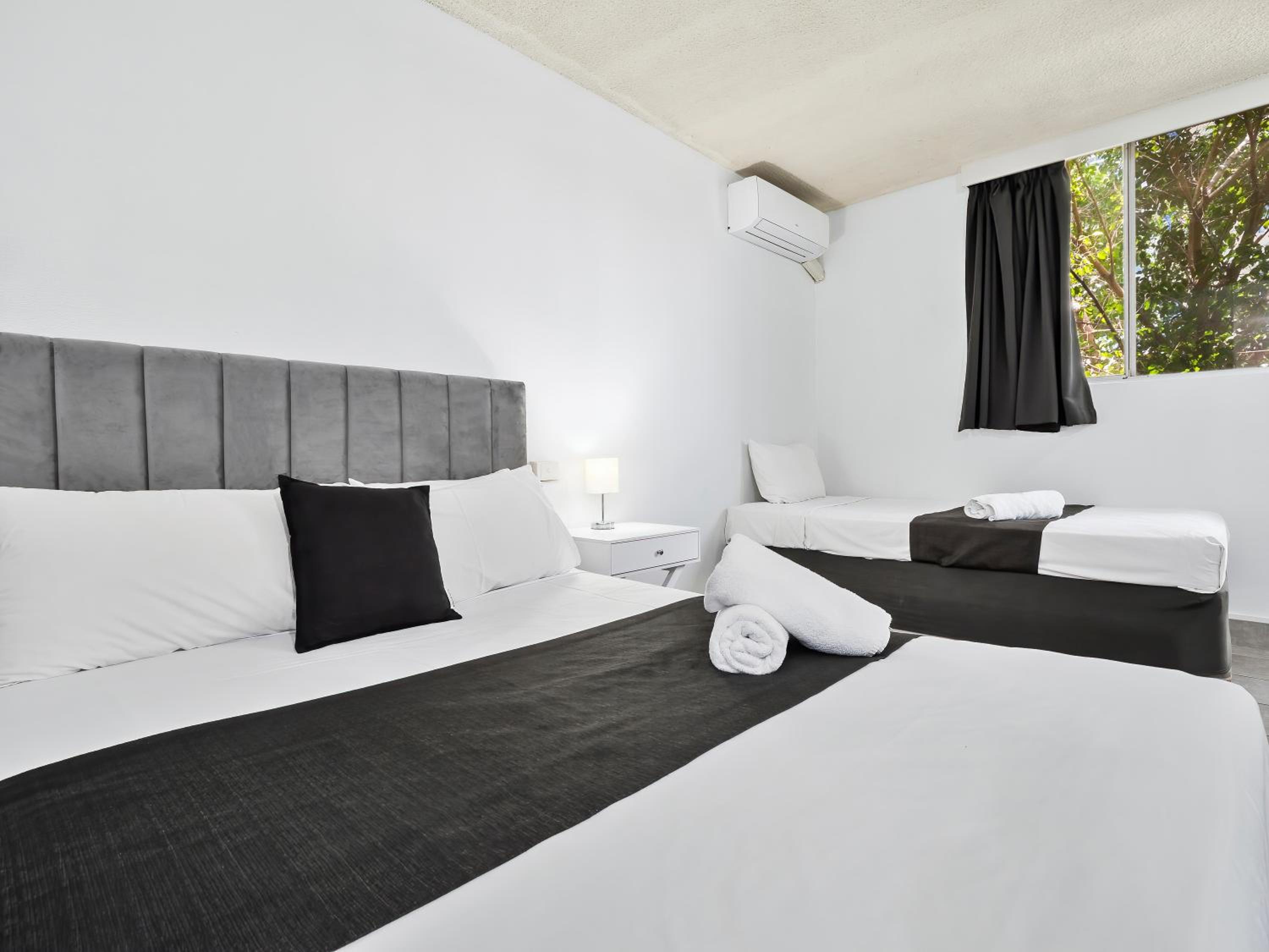 Twin Room (not pet friendly) - Photo 2