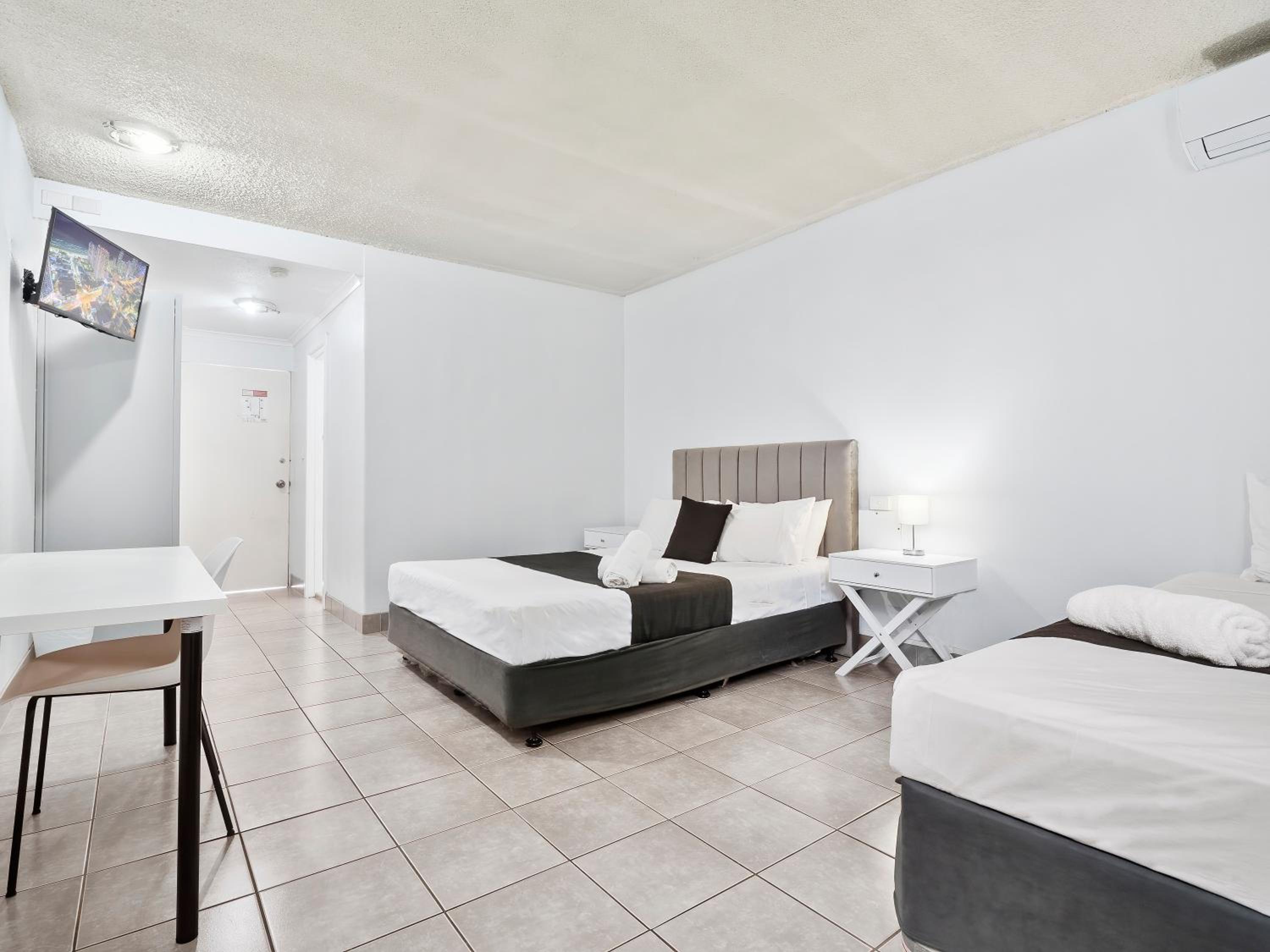 Twin Room (not pet friendly) - Photo 3