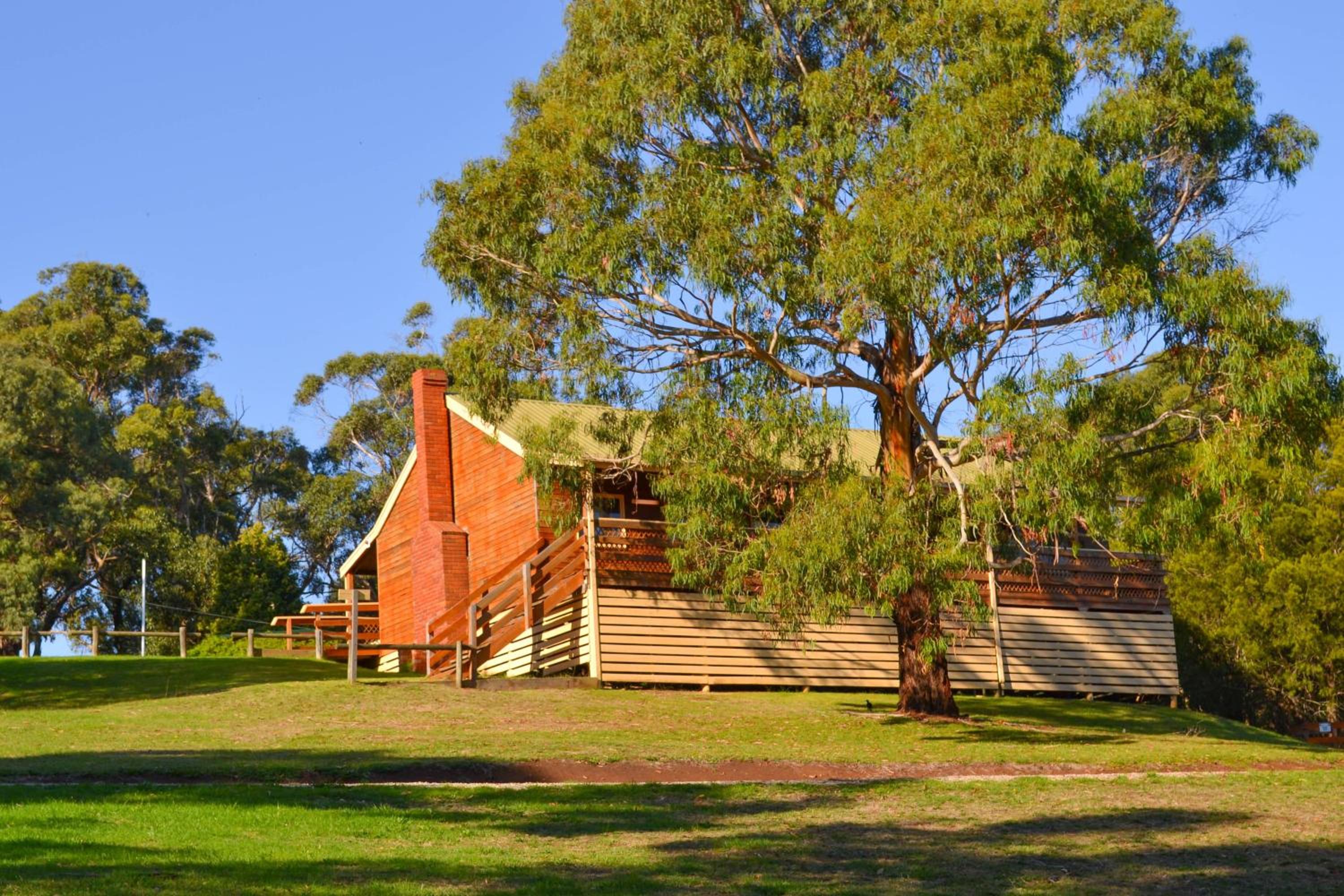 Aulua Lodge - Photo 3