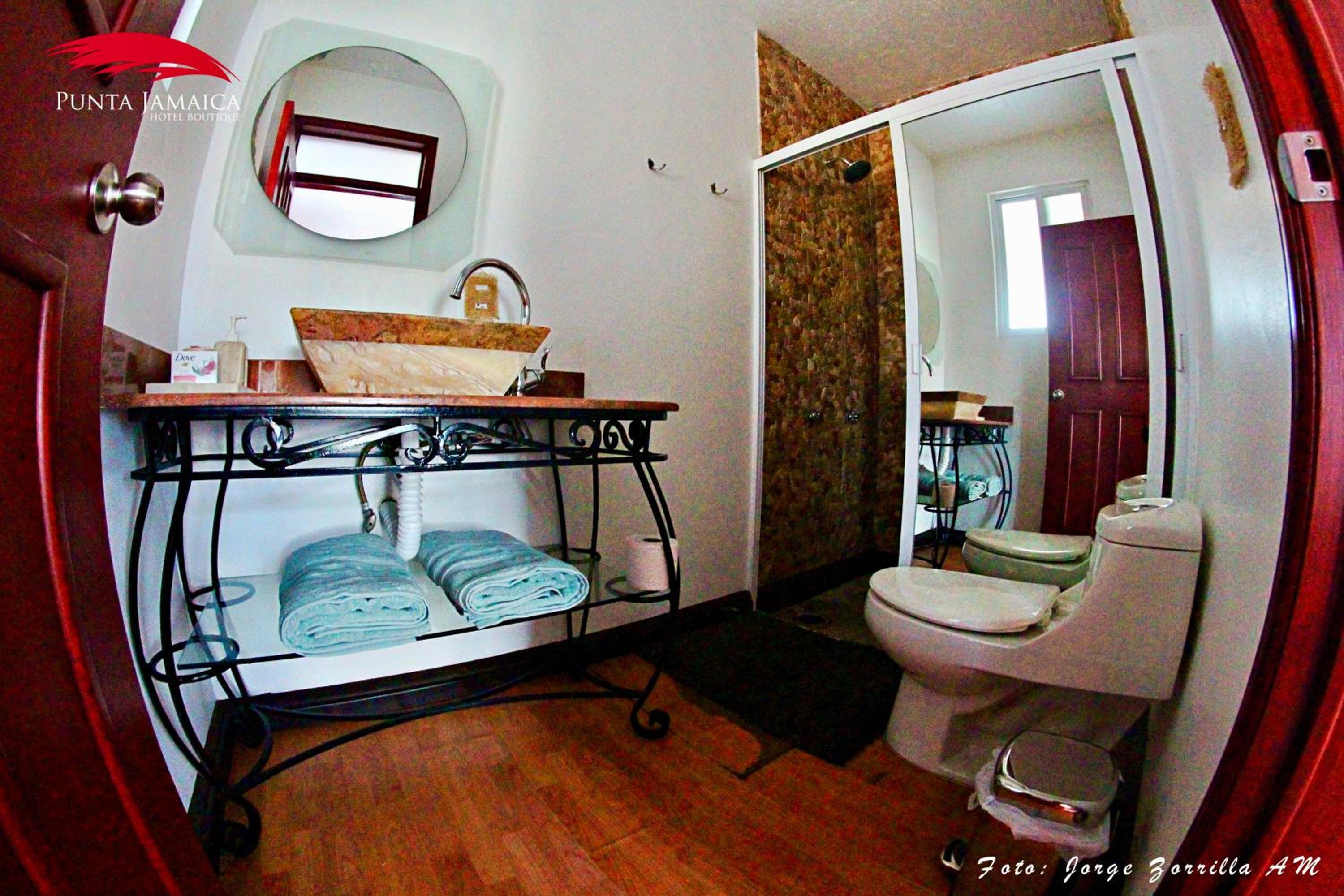 Double Room - Photo 4