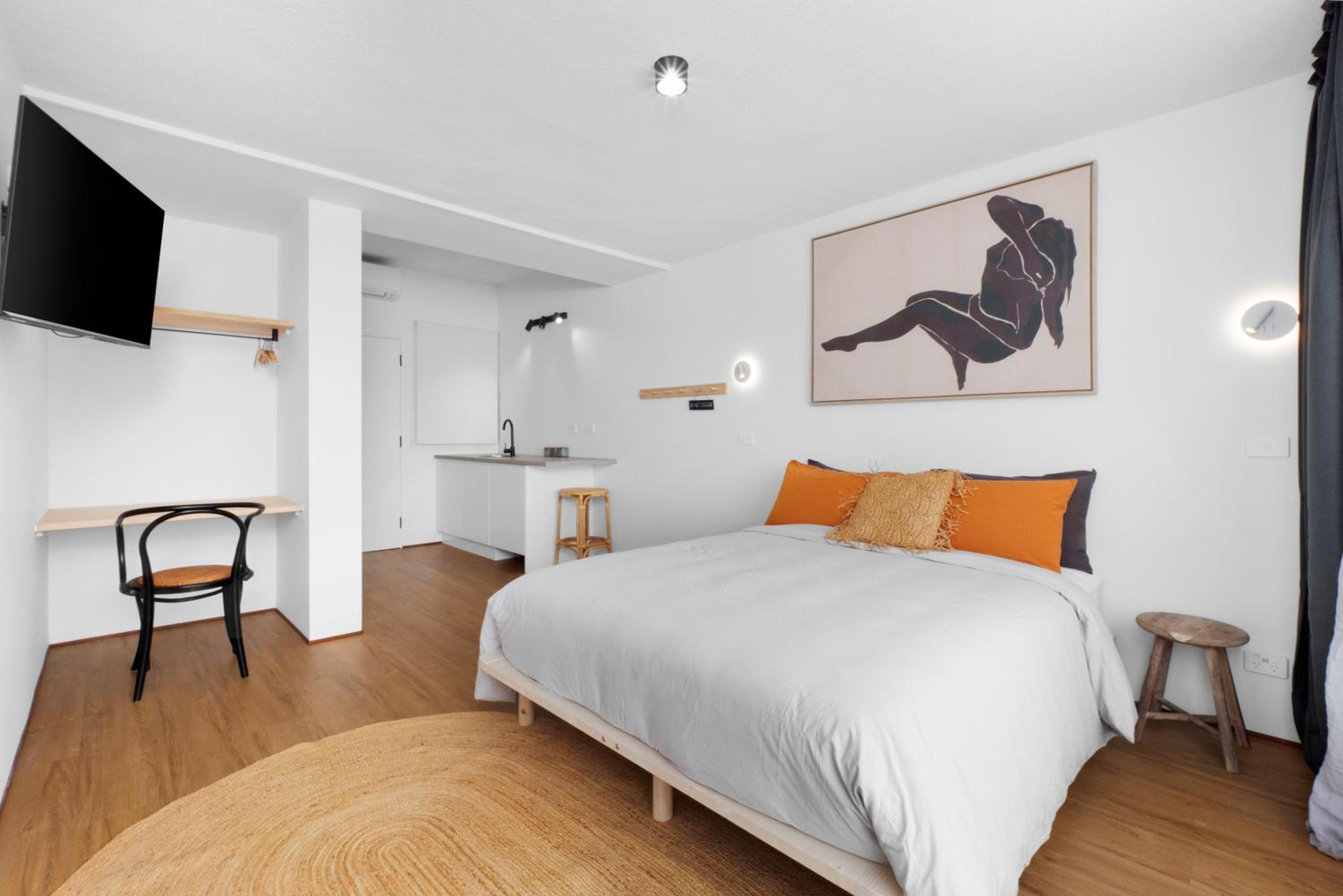 Queen Room with Sea View - Accessible
