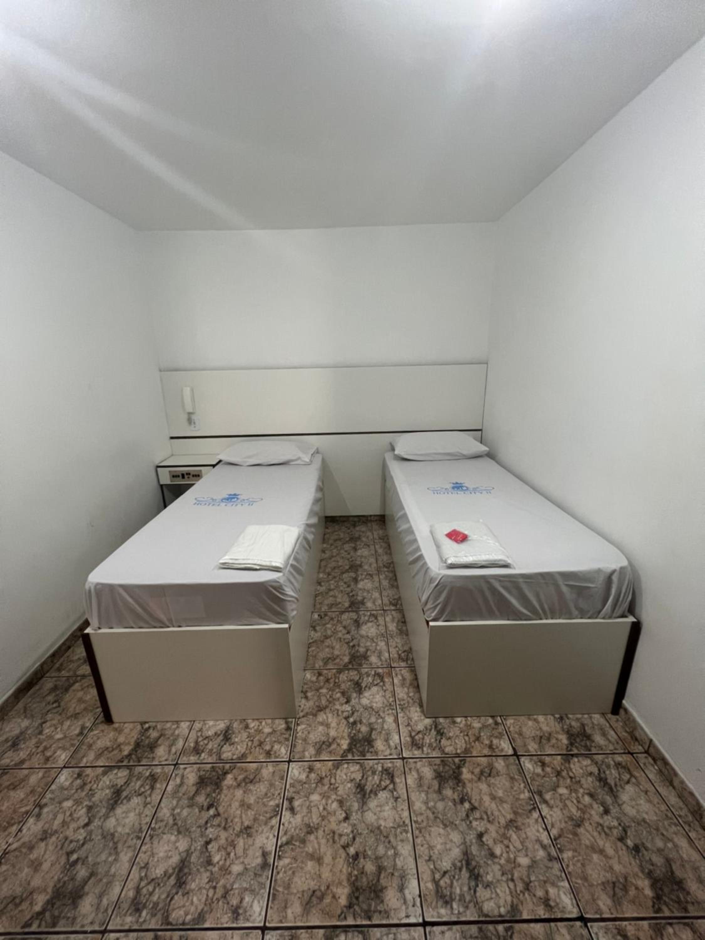 Standard Twin Room photo 3