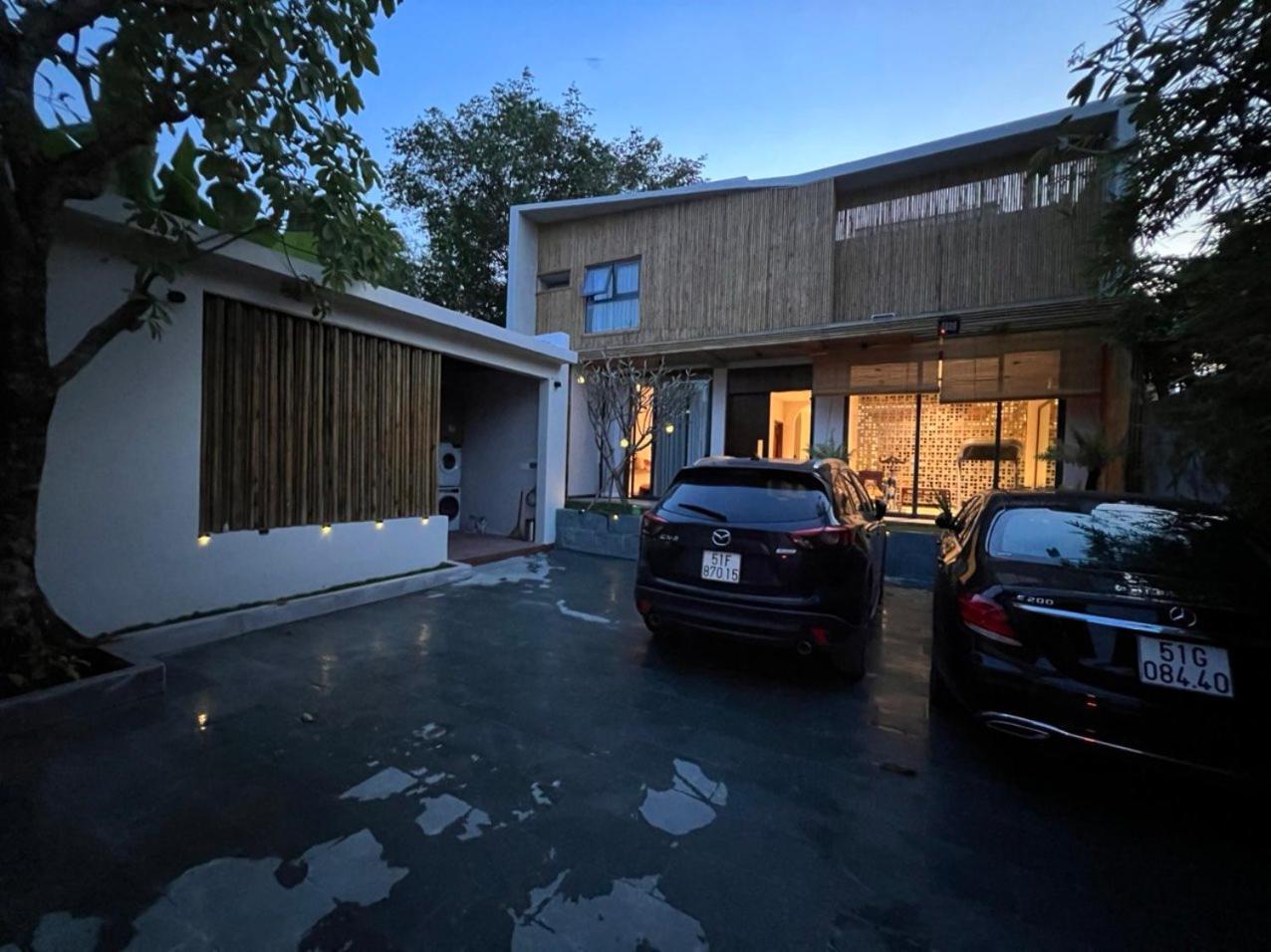 Villa photo 2