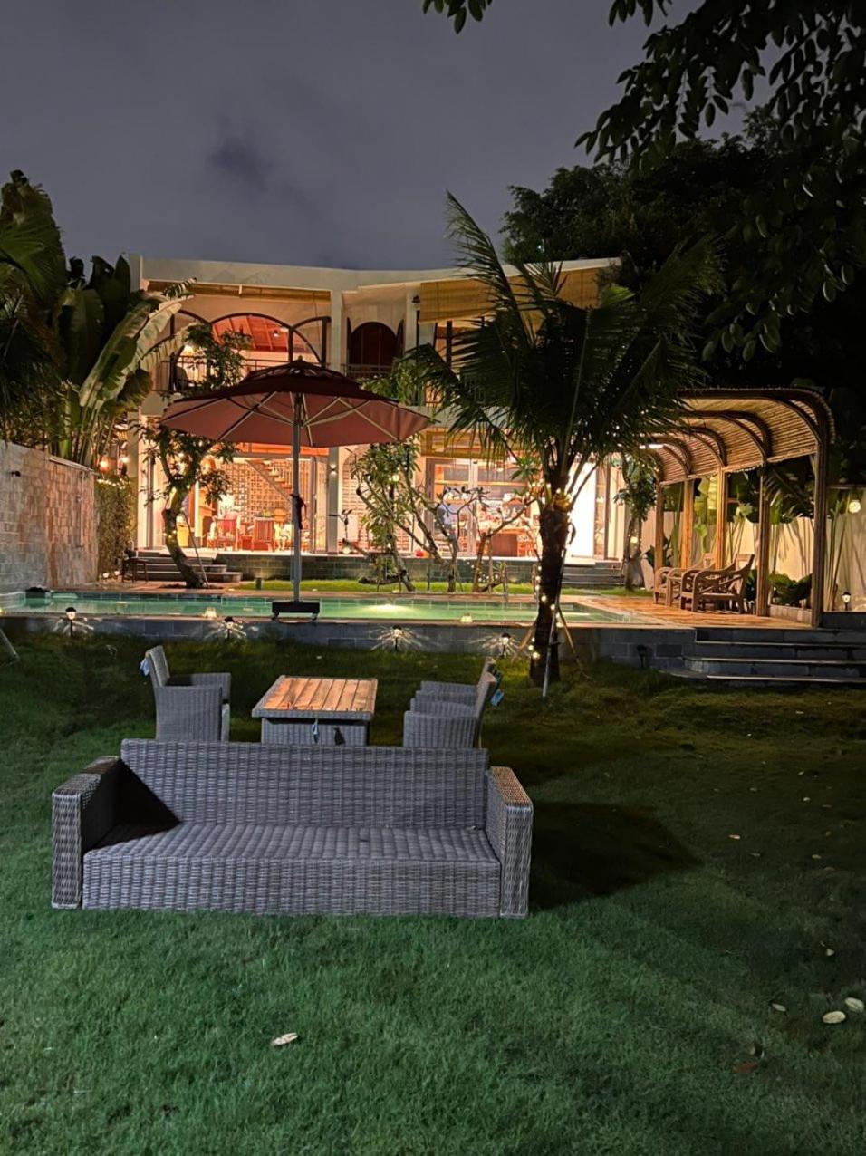 Villa photo 3