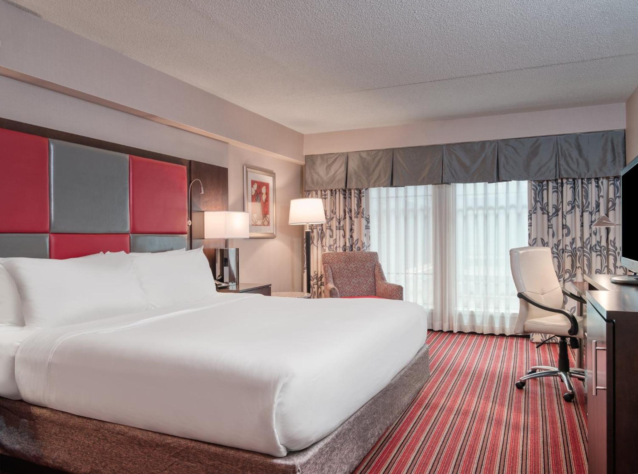 Standard King Room - Photo 2