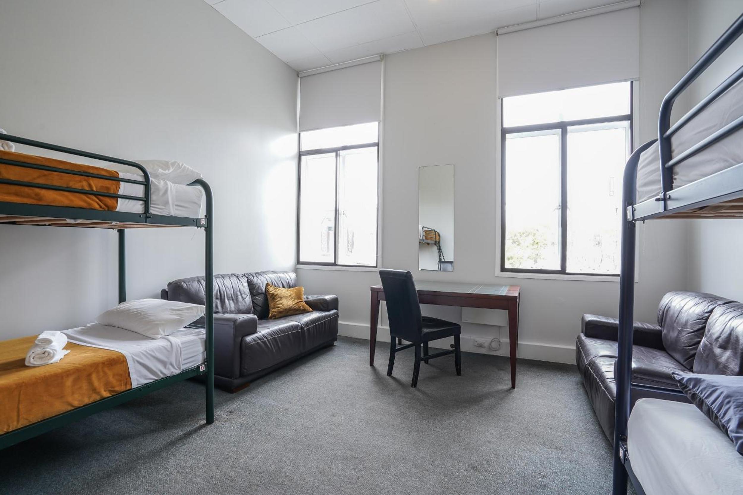 Standard Quadruple Room - Photo 1