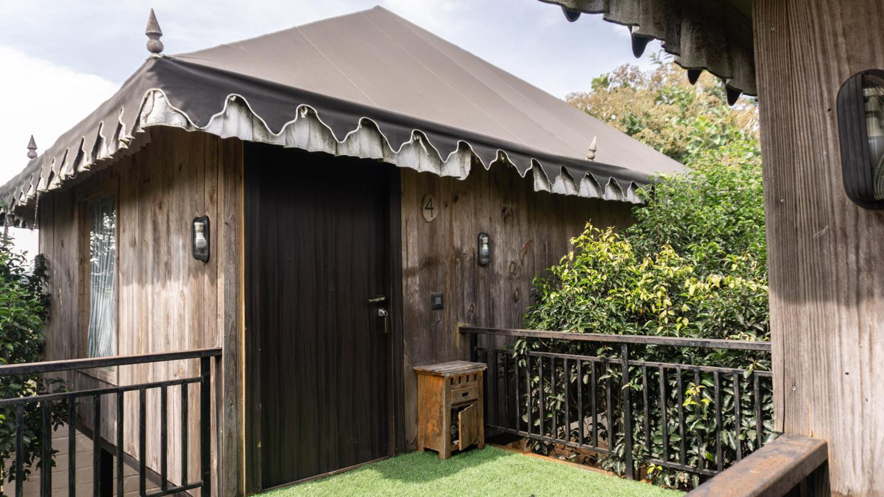 Tree House - Photo 10