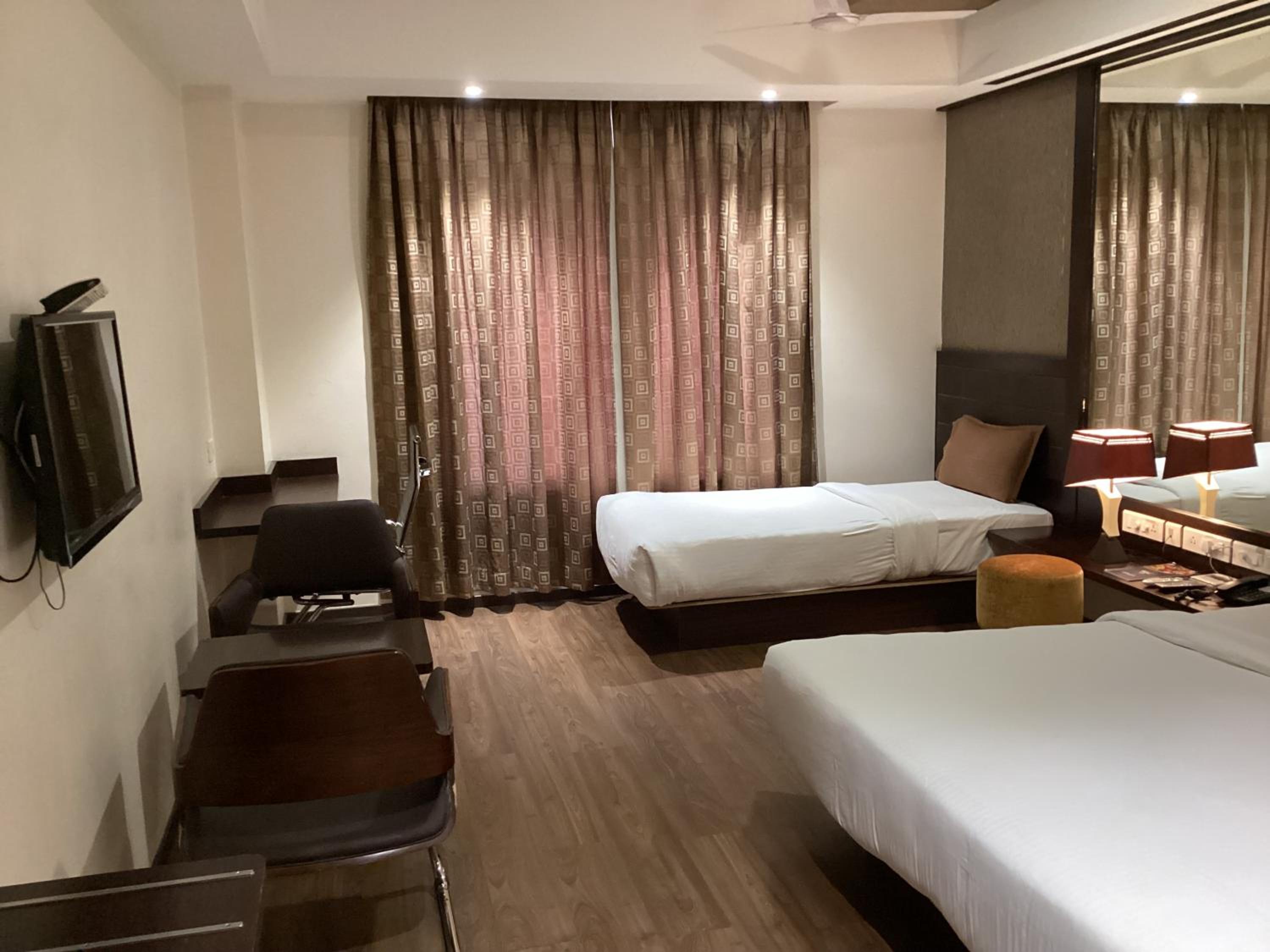 Family Club Room - Photo 4