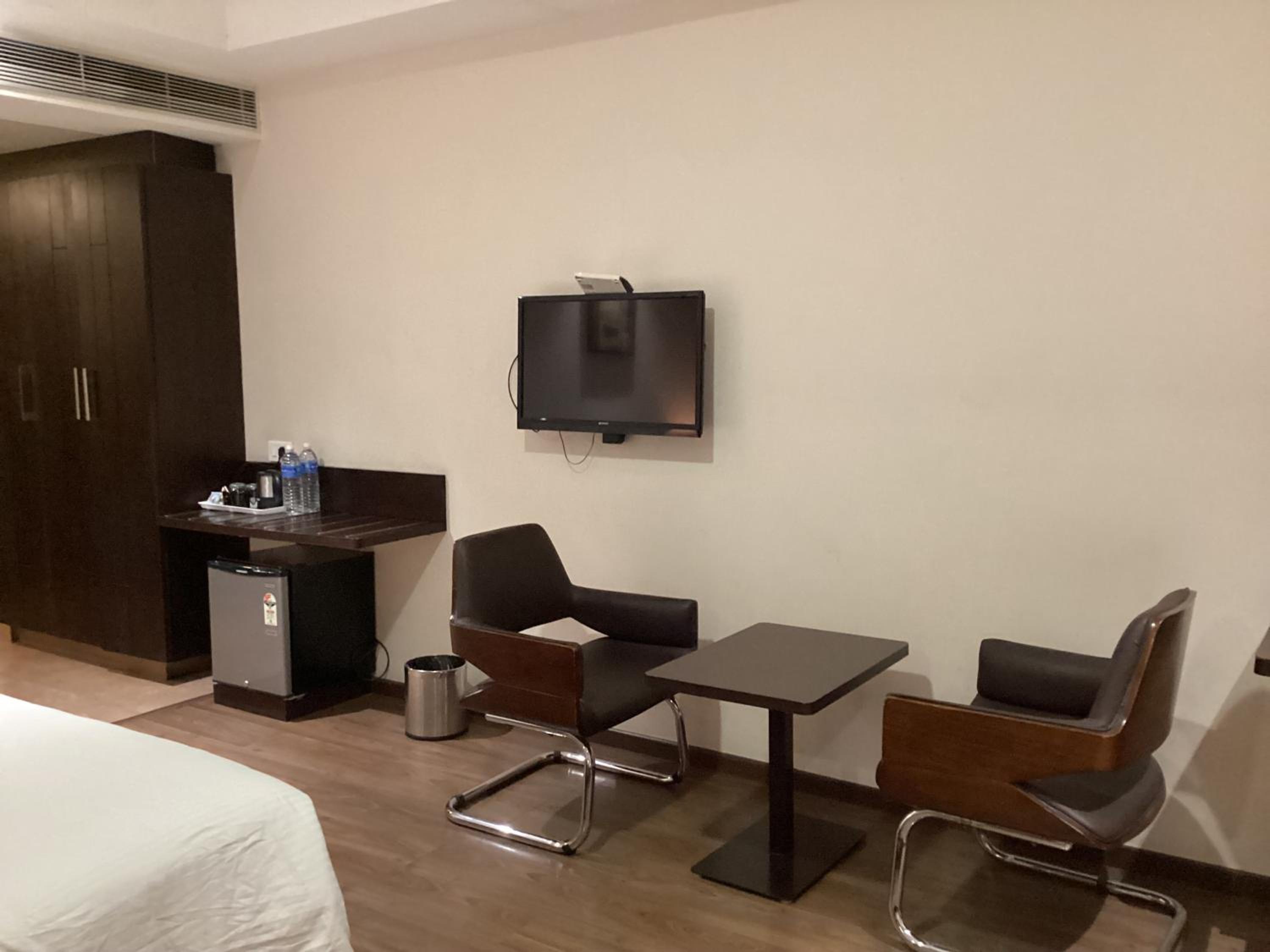 Family Club Room - Photo 1