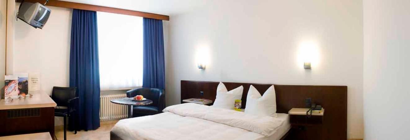 Double or Twin Room Standard photo 1