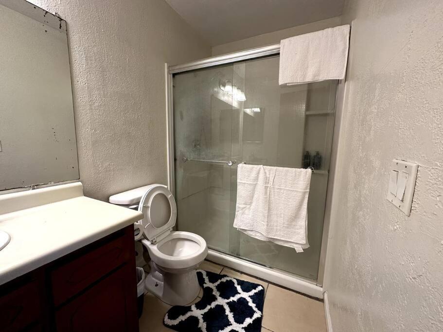 Three-Bedroom House photo 3