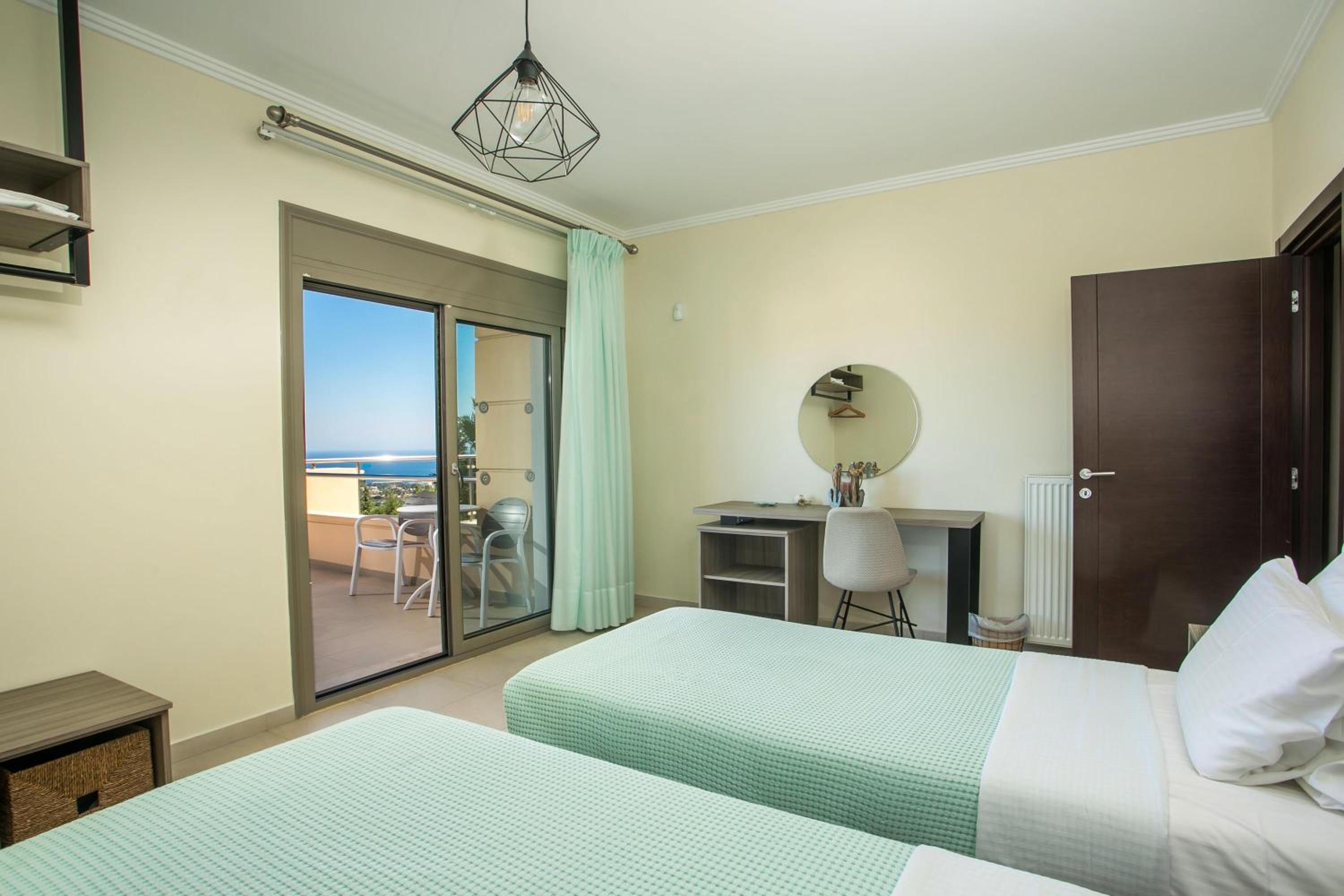 Villa photo 3