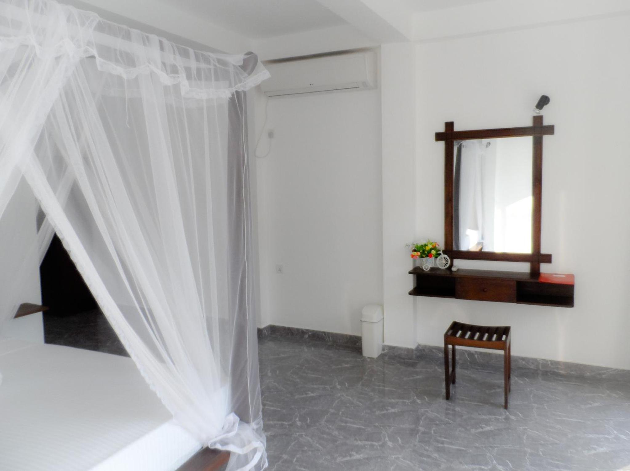 Double Room with Pool View photo 3