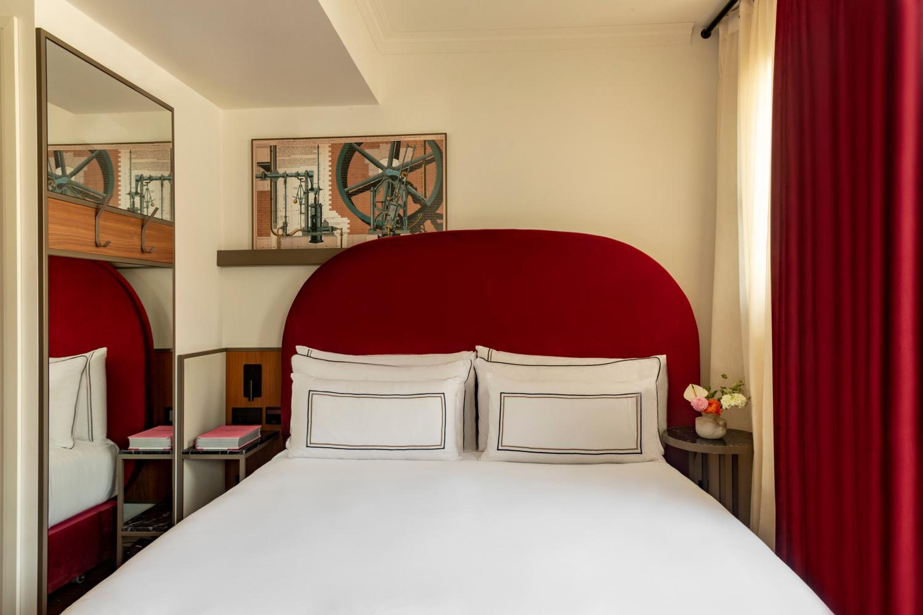Deluxe Extra Room