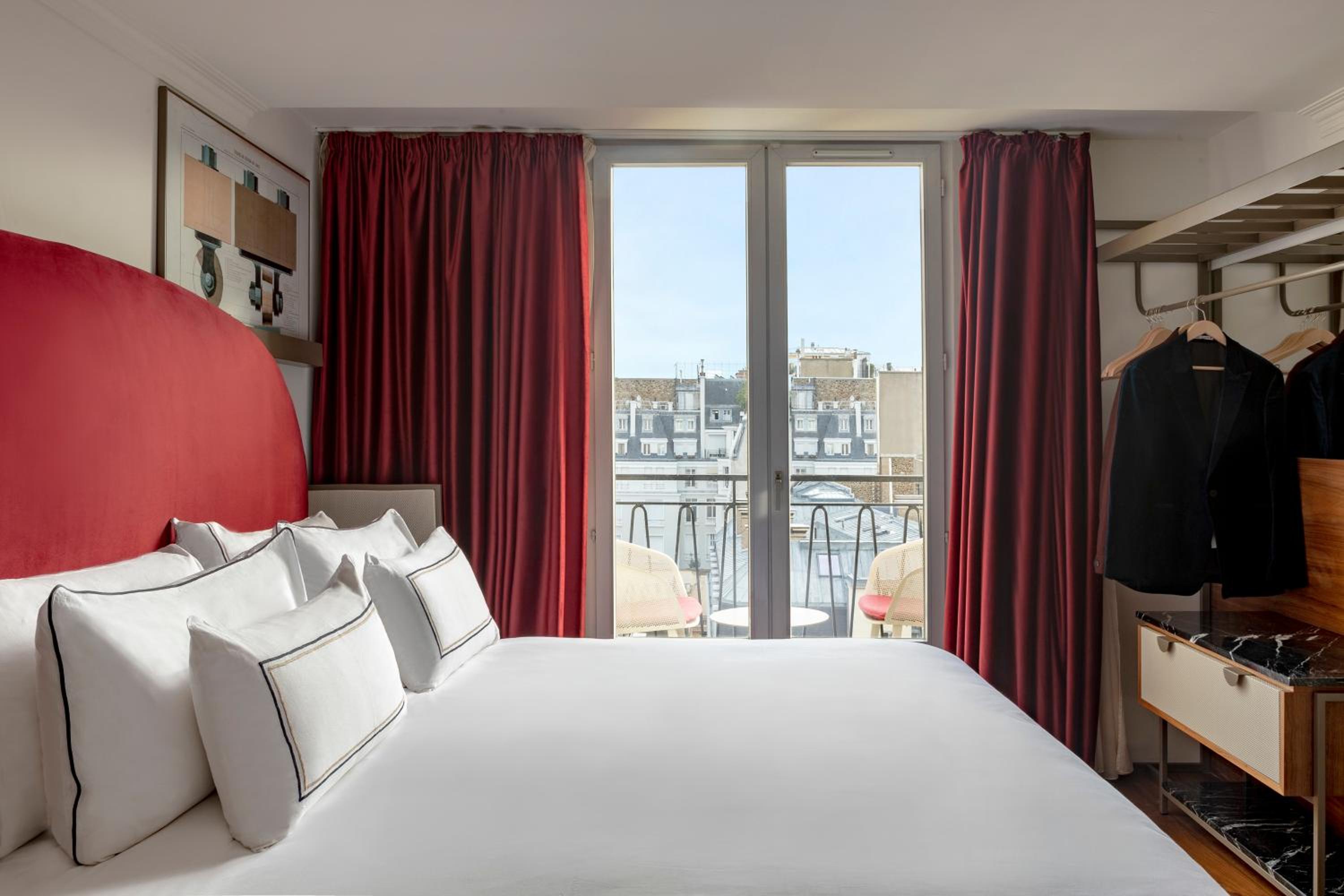 Suite with Balcony