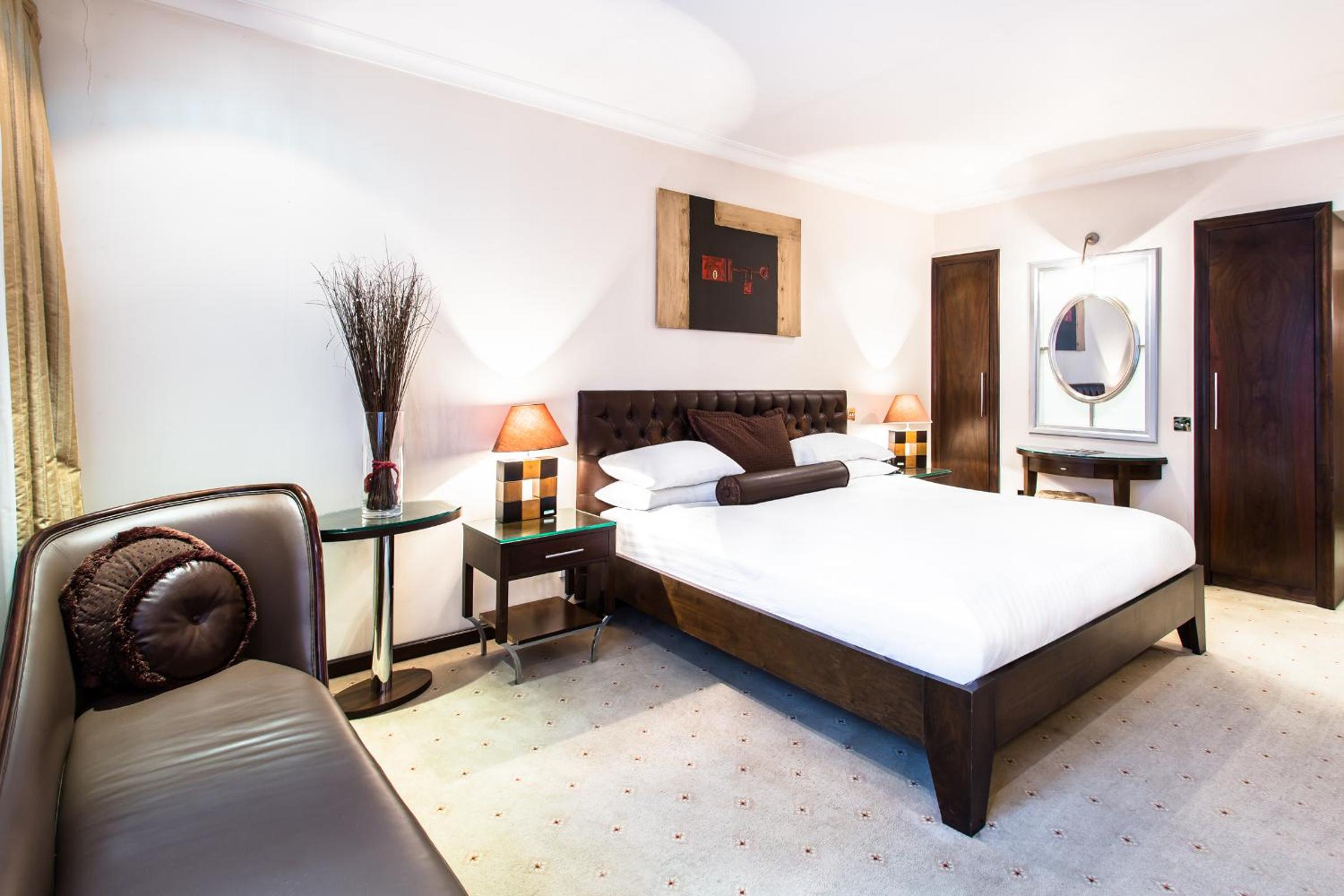 Superior King Room