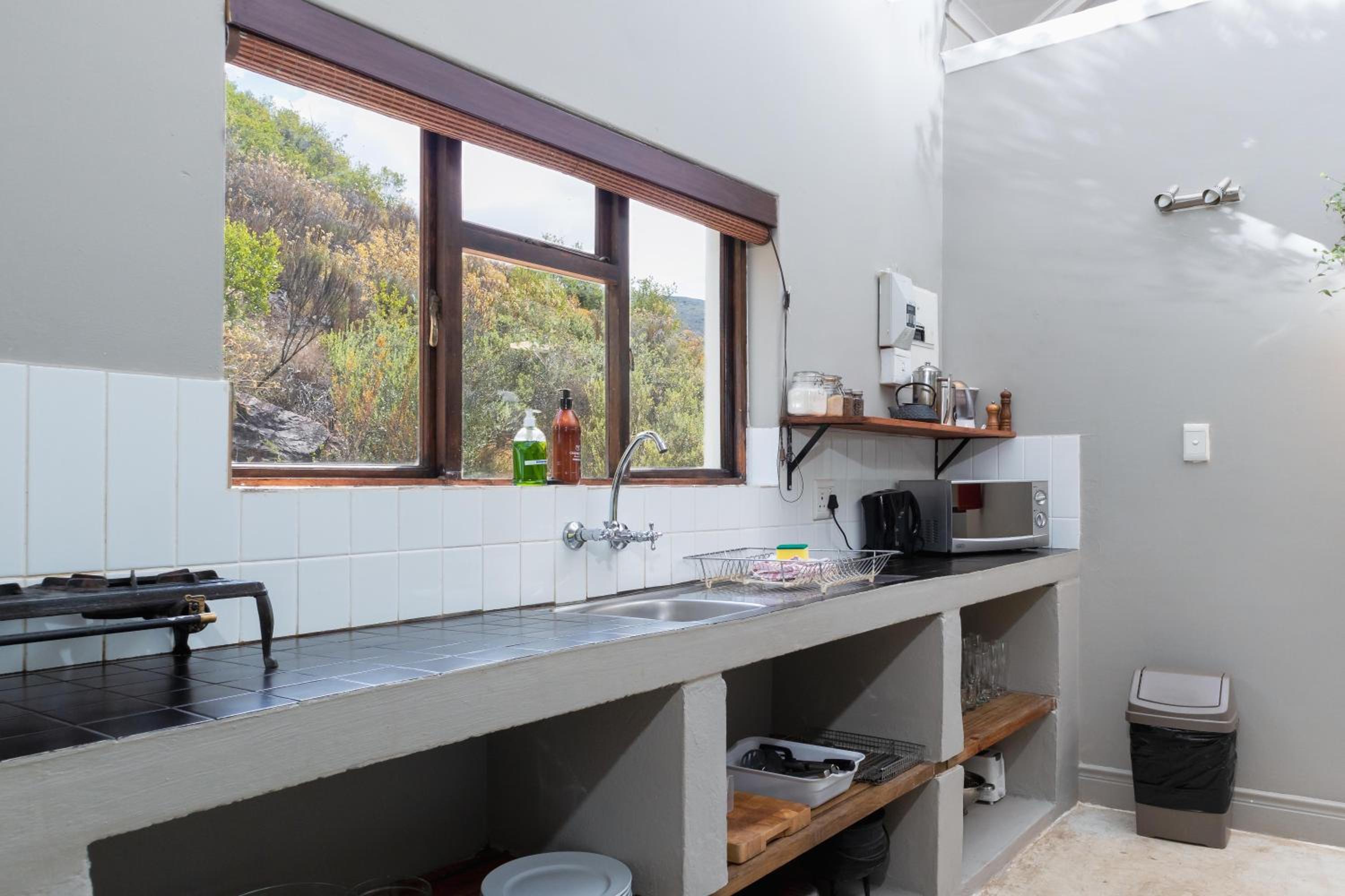 Two-Bedroom Cottage - Photo 11