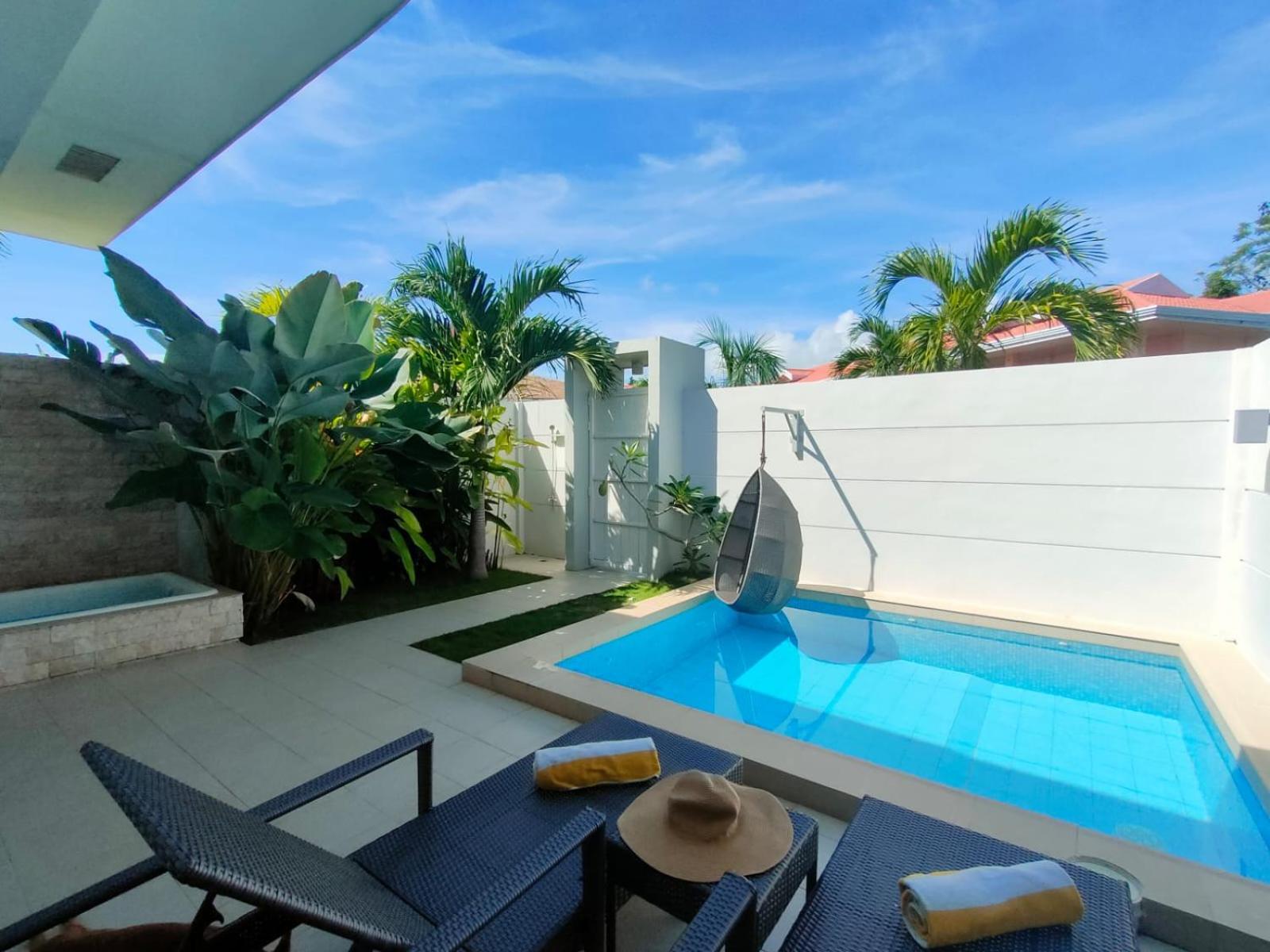 One-Bedroom Villa with Private Pool - Photo 24