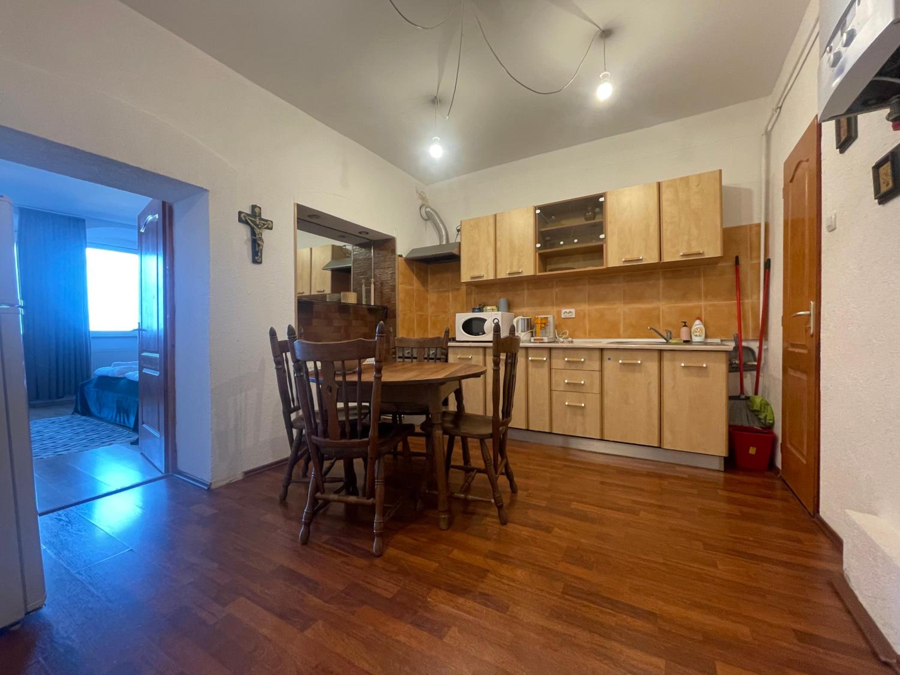 Apartment - Photo 10