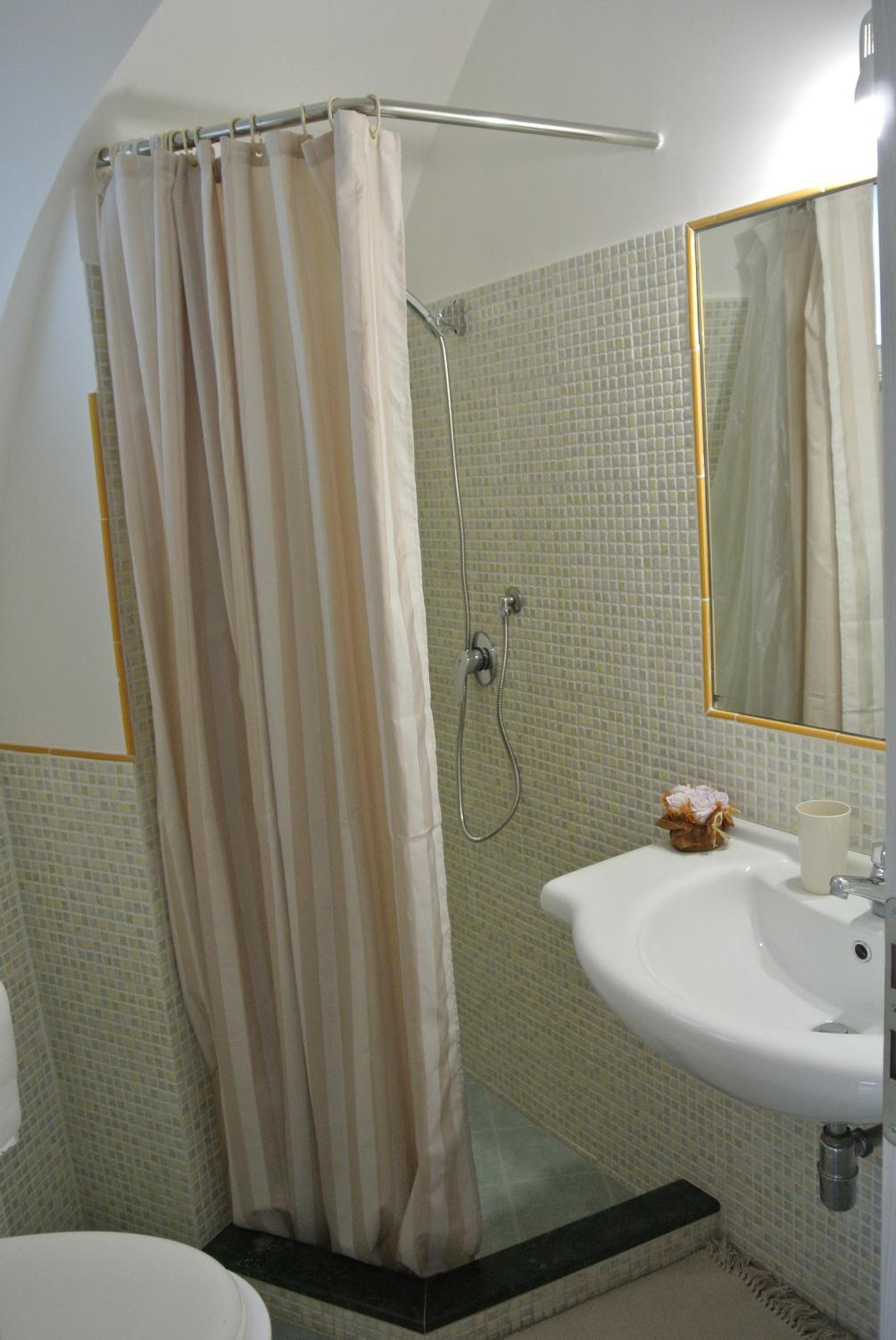 Two-Bedroom House with Sea View photo 2
