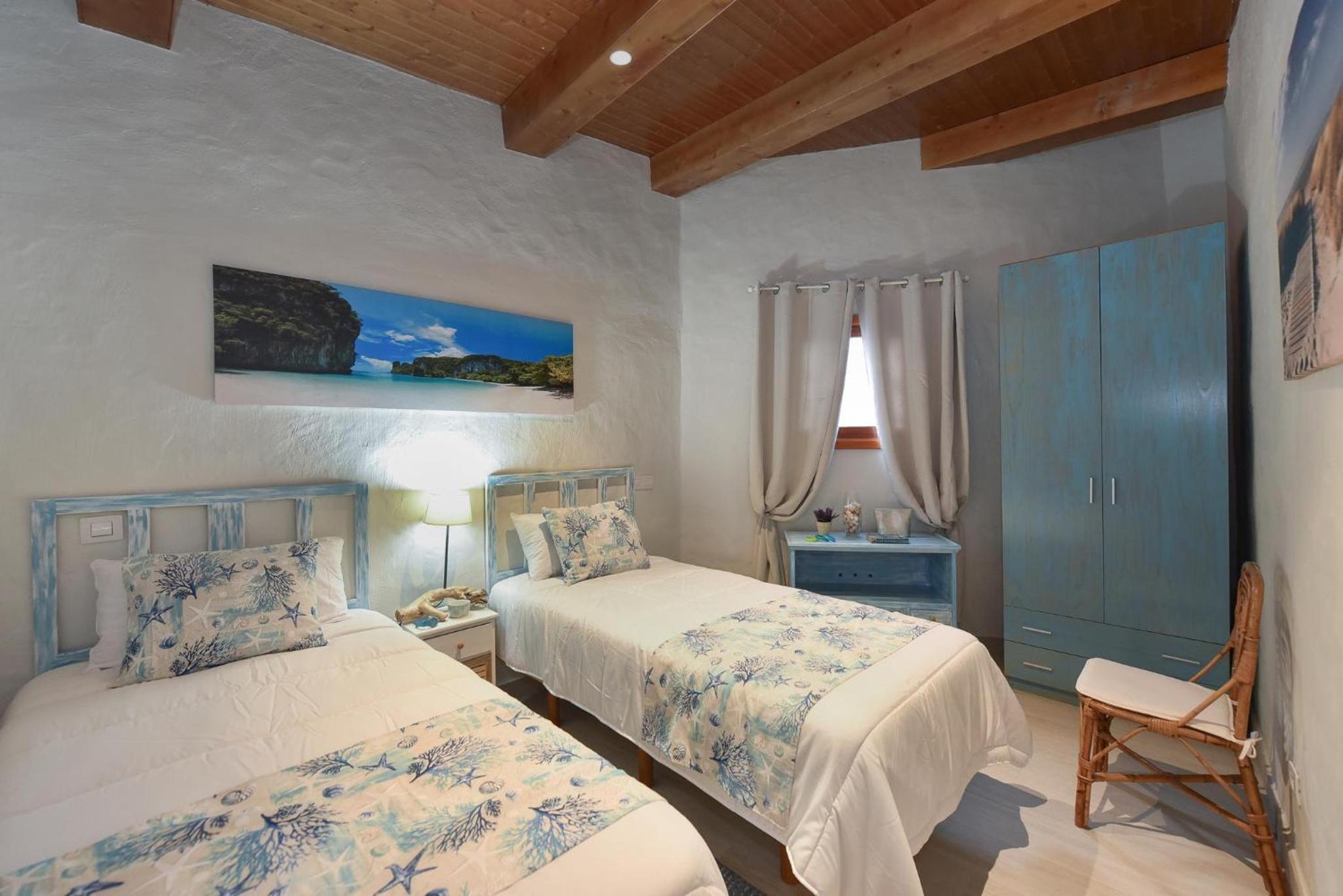 Three-Bedroom House photo 2
