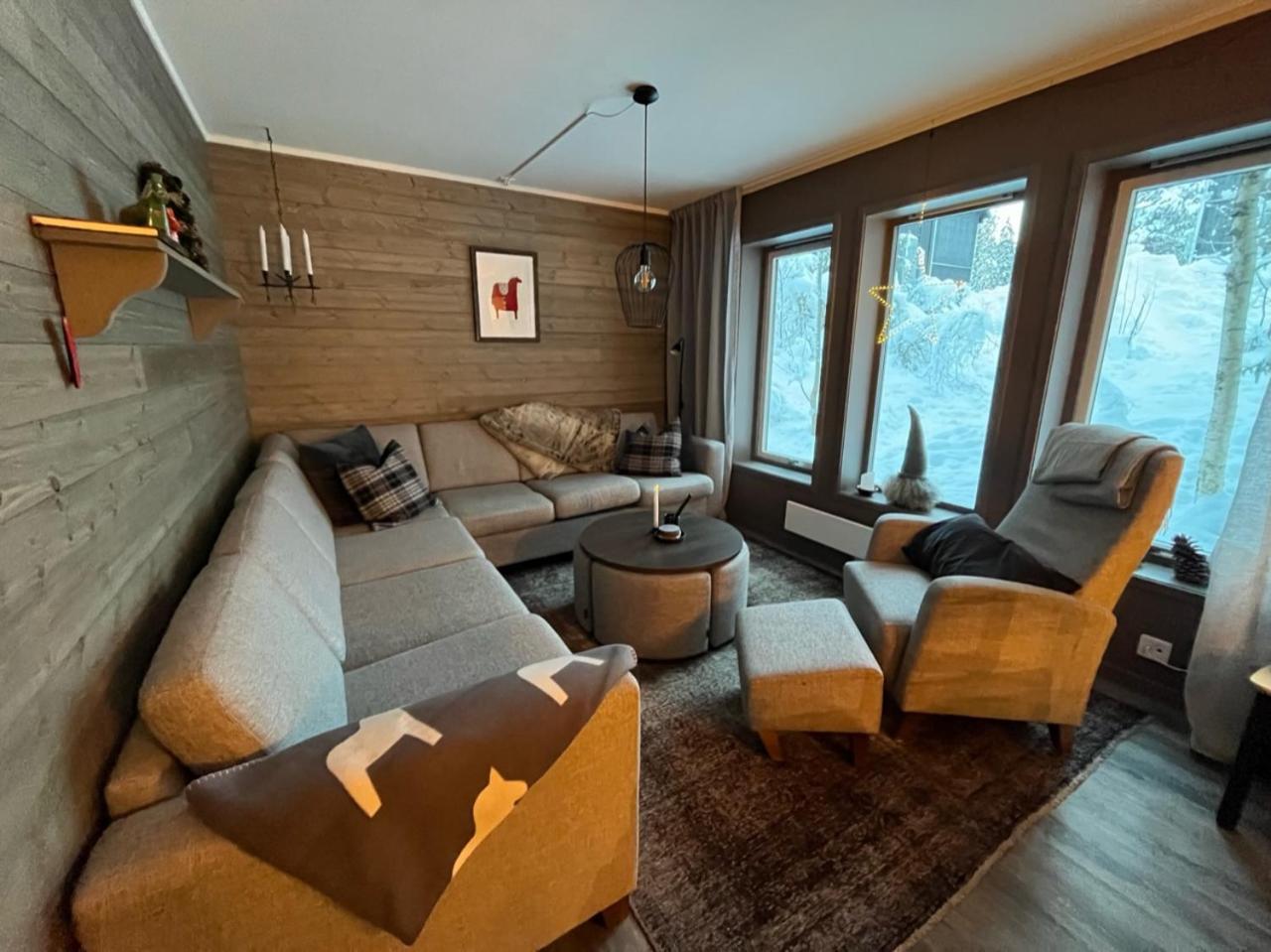Three-Bedroom Apartment photo 1