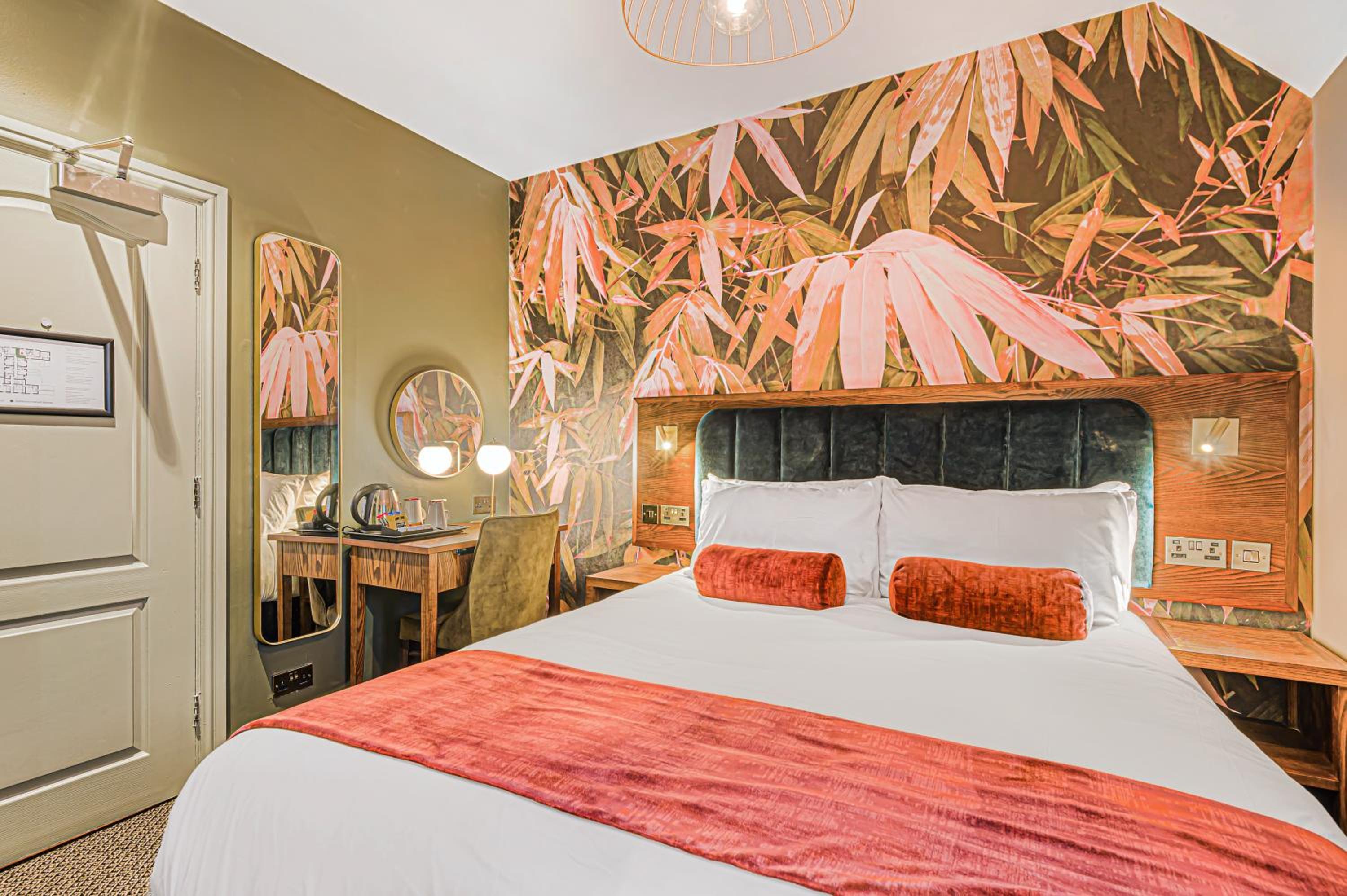 Small Double Room - Photo 8
