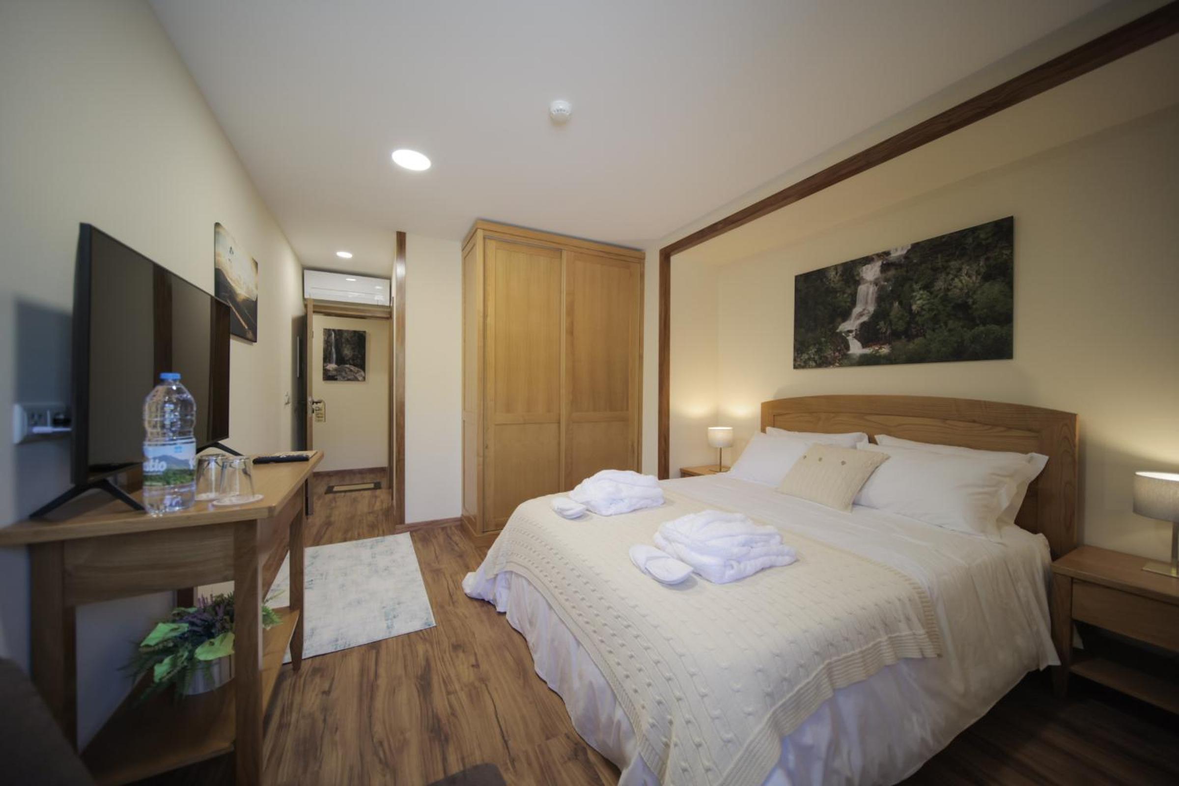 Double Room - Disability Access - Photo 17